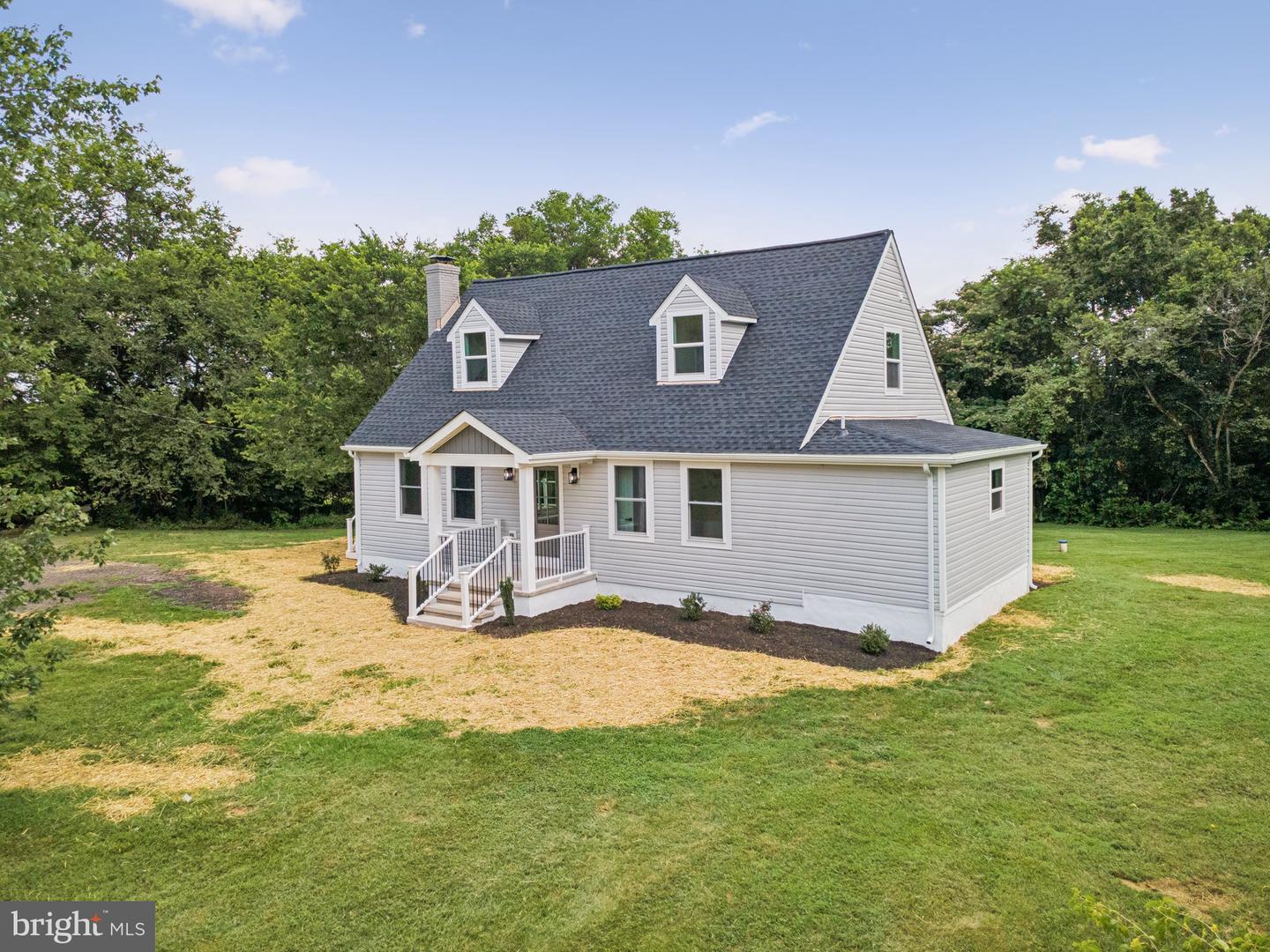 4509 CATLETT RD, MIDLAND, Virginia 22728, 5 Bedrooms Bedrooms, ,3 BathroomsBathrooms,Residential,For sale,4509 CATLETT RD,VAFQ2016870 MLS # VAFQ2016870