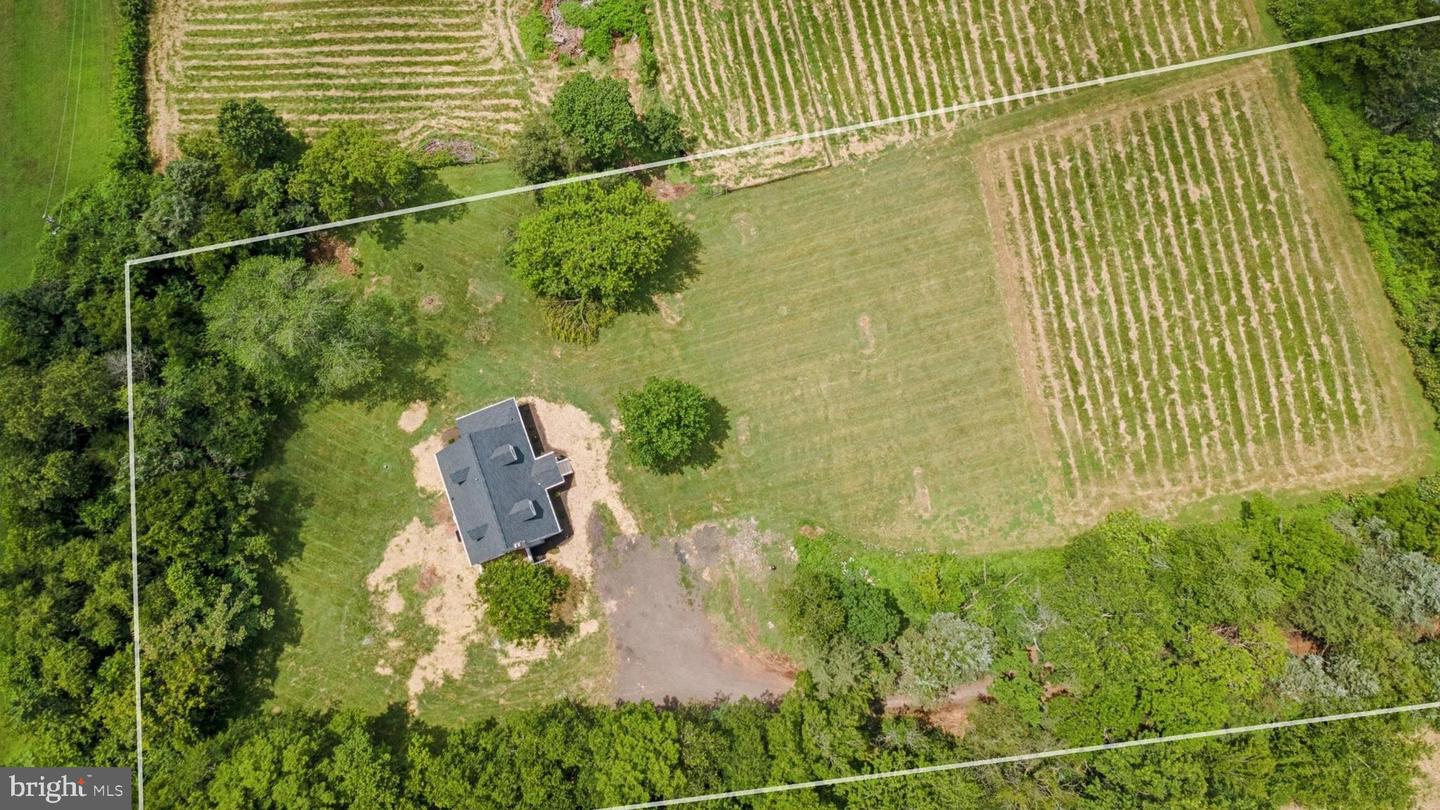 4509 CATLETT RD, MIDLAND, Virginia 22728, 5 Bedrooms Bedrooms, ,3 BathroomsBathrooms,Residential,For sale,4509 CATLETT RD,VAFQ2016870 MLS # VAFQ2016870
