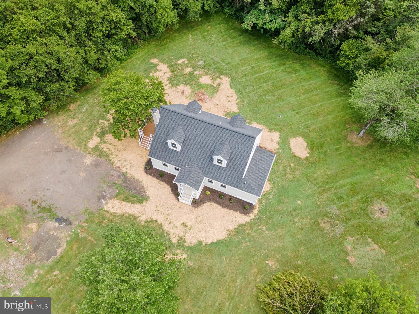 4509 CATLETT RD, MIDLAND, Virginia 22728, 5 Bedrooms Bedrooms, ,3 BathroomsBathrooms,Residential,For sale,4509 CATLETT RD,VAFQ2016870 MLS # VAFQ2016870