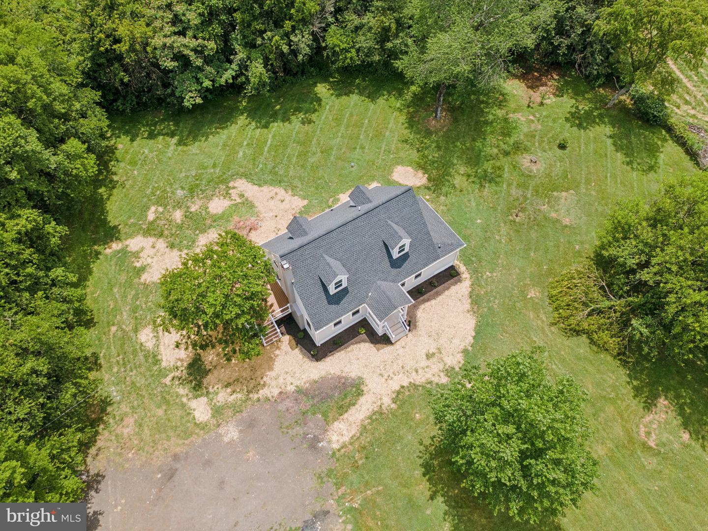 4509 CATLETT RD, MIDLAND, Virginia 22728, 5 Bedrooms Bedrooms, ,3 BathroomsBathrooms,Residential,For sale,4509 CATLETT RD,VAFQ2016870 MLS # VAFQ2016870
