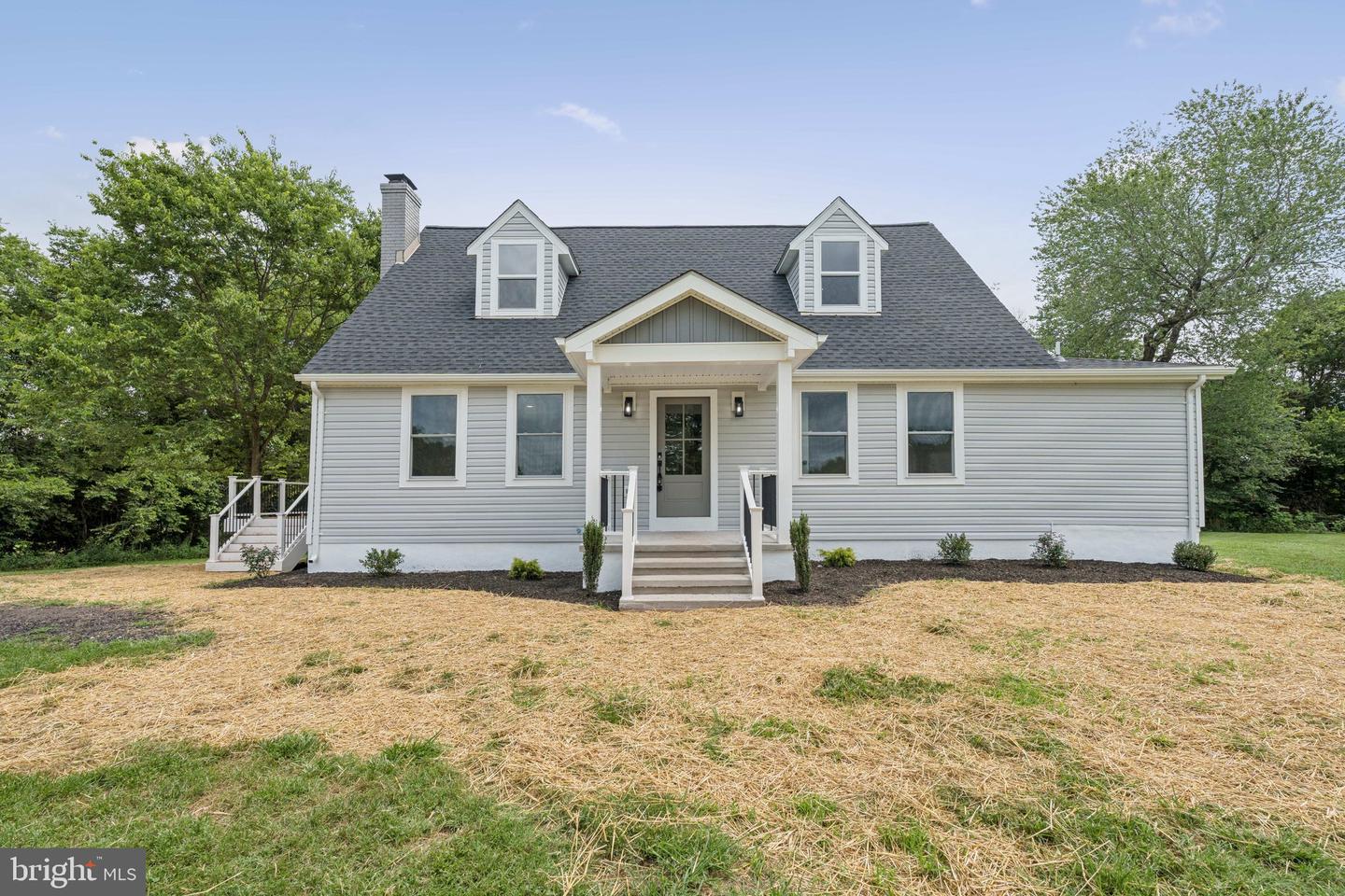 4509 CATLETT RD, MIDLAND, Virginia 22728, 5 Bedrooms Bedrooms, ,3 BathroomsBathrooms,Residential,For sale,4509 CATLETT RD,VAFQ2016870 MLS # VAFQ2016870