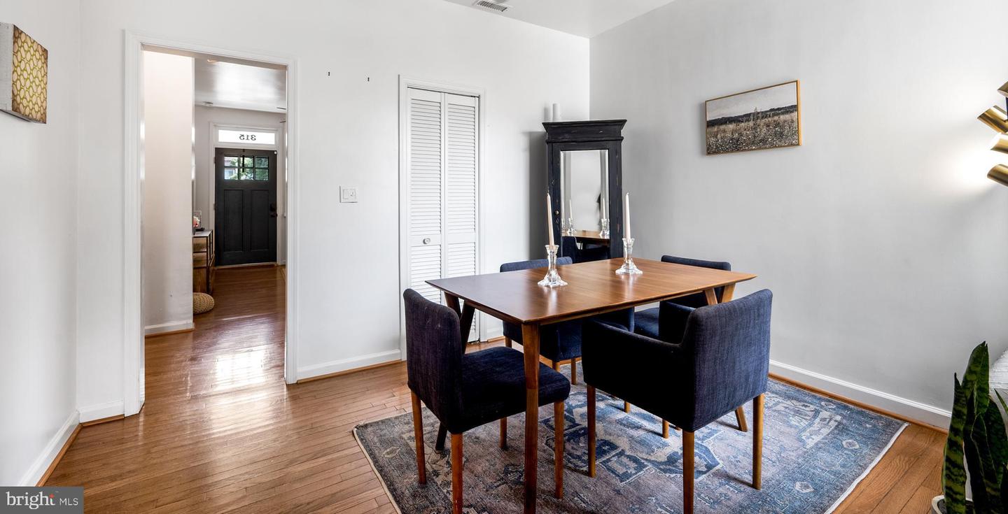 315 16TH ST SE, WASHINGTON, District Of Columbia 20003, 2 Bedrooms Bedrooms, ,2 BathroomsBathrooms,Residential,For sale,315 16TH ST SE,DCDC2204056 MLS # DCDC2204056