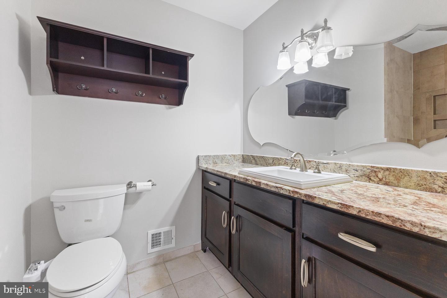 5596 NEDDLETON AVE, WOODBRIDGE, Virginia 22193, 3 Bedrooms Bedrooms, ,2 BathroomsBathrooms,Residential,For sale,5596 NEDDLETON AVE,VAPW2097174 MLS # VAPW2097174
