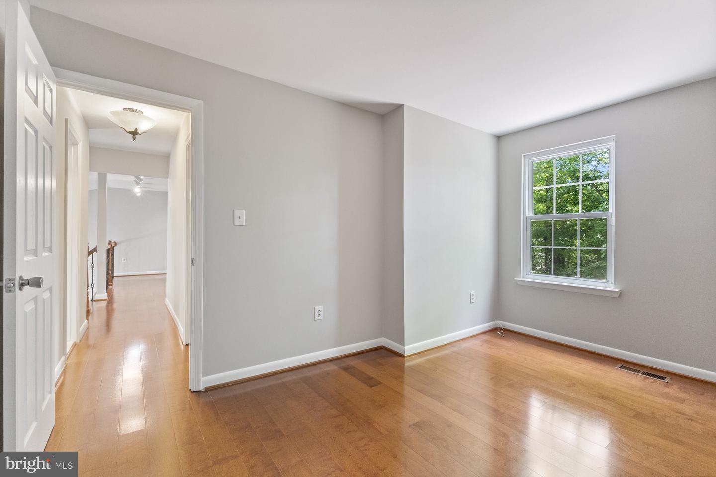 5596 NEDDLETON AVE, WOODBRIDGE, Virginia 22193, 3 Bedrooms Bedrooms, ,2 BathroomsBathrooms,Residential,For sale,5596 NEDDLETON AVE,VAPW2097174 MLS # VAPW2097174