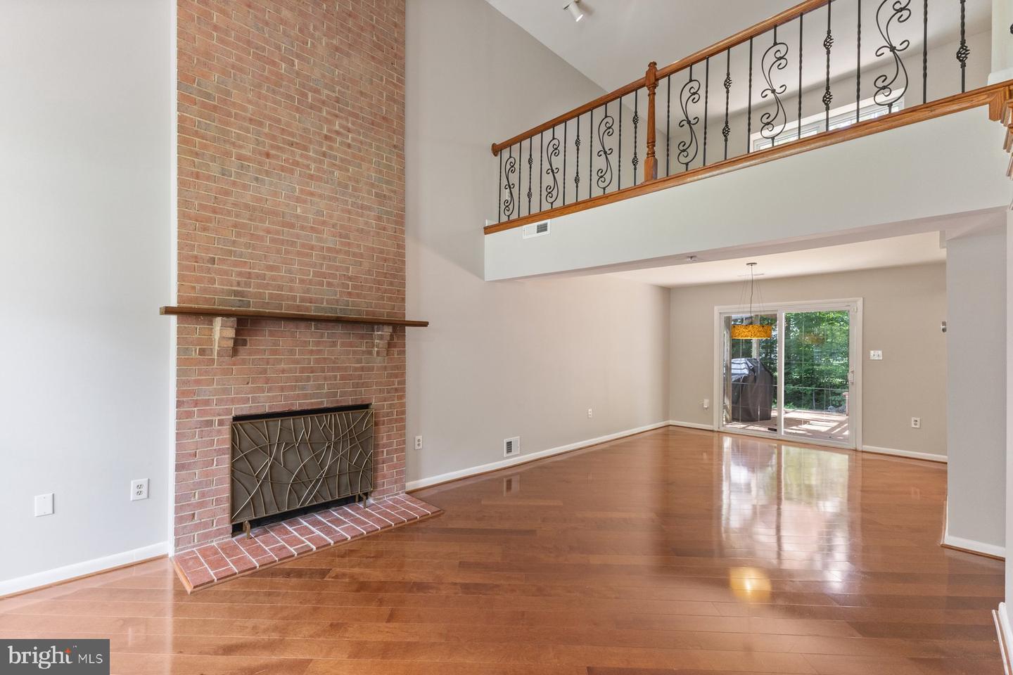 5596 NEDDLETON AVE, WOODBRIDGE, Virginia 22193, 3 Bedrooms Bedrooms, ,2 BathroomsBathrooms,Residential,For sale,5596 NEDDLETON AVE,VAPW2097174 MLS # VAPW2097174