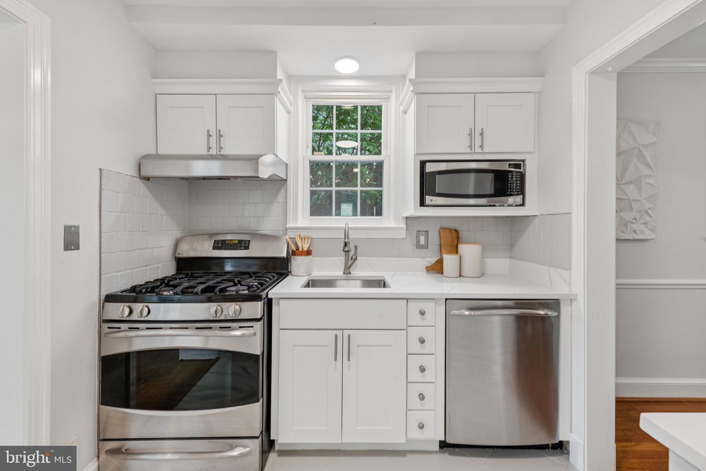 4413 BUTTERWORTH PL NW, WASHINGTON, District Of Columbia 20016, 4 Bedrooms Bedrooms, ,3 BathroomsBathrooms,Residential,For sale,4413 BUTTERWORTH PL NW,DCDC2206224 MLS # DCDC2206224