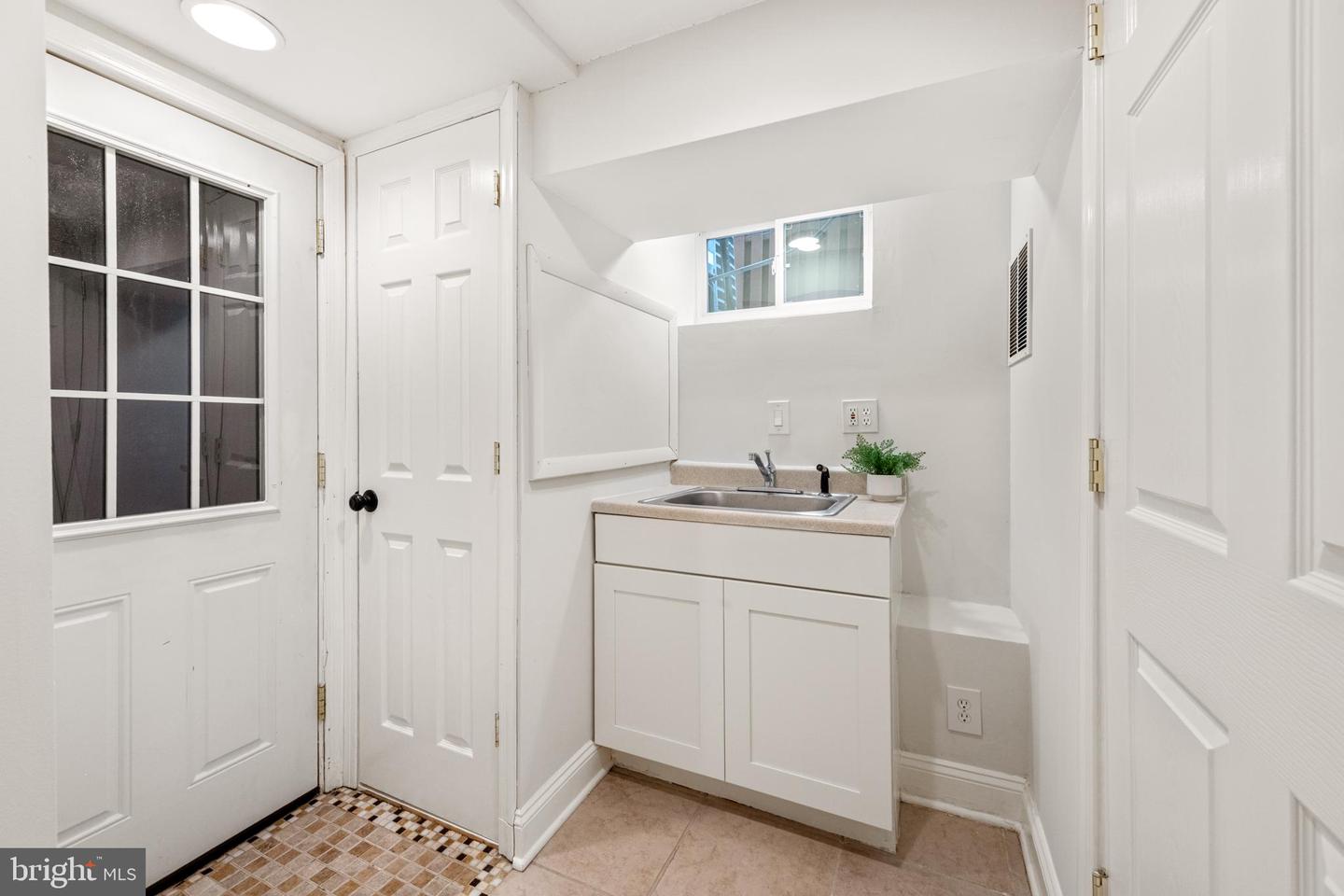4413 BUTTERWORTH PL NW, WASHINGTON, District Of Columbia 20016, 4 Bedrooms Bedrooms, ,3 BathroomsBathrooms,Residential,For sale,4413 BUTTERWORTH PL NW,DCDC2206224 MLS # DCDC2206224