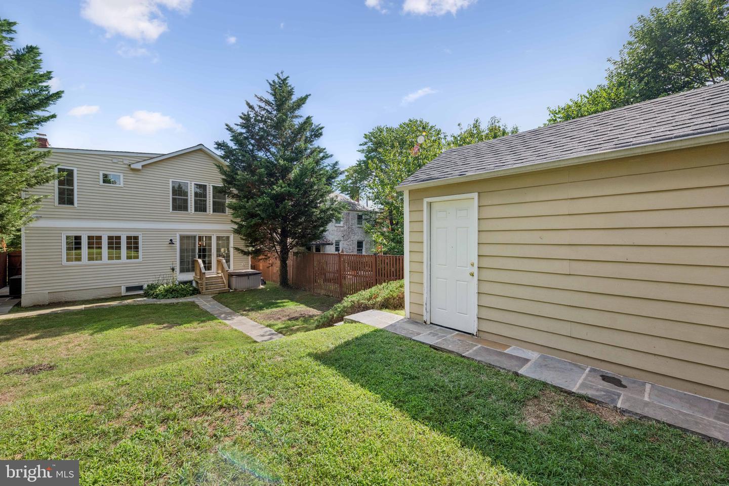 4413 BUTTERWORTH PL NW, WASHINGTON, District Of Columbia 20016, 4 Bedrooms Bedrooms, ,3 BathroomsBathrooms,Residential,For sale,4413 BUTTERWORTH PL NW,DCDC2206224 MLS # DCDC2206224