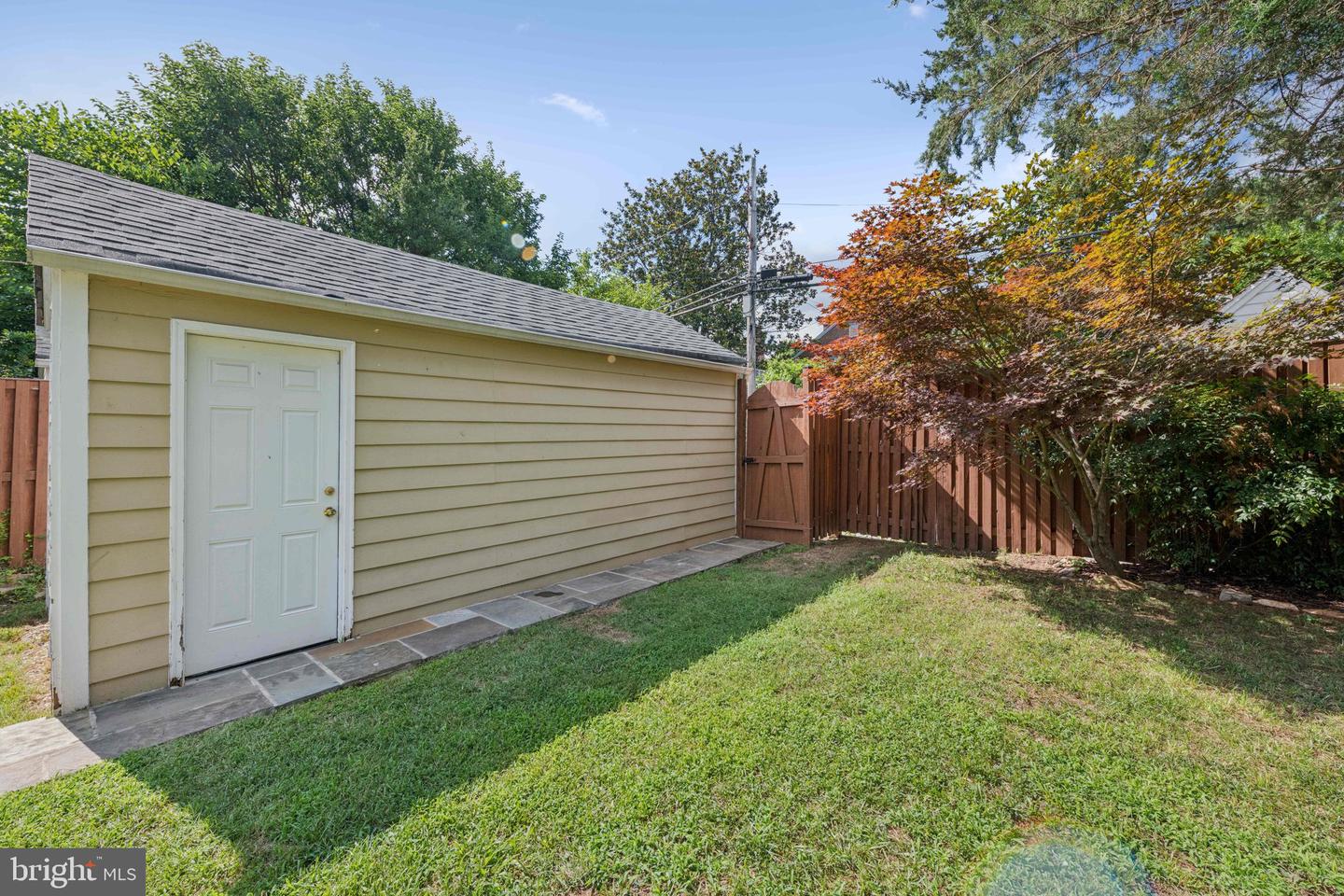 4413 BUTTERWORTH PL NW, WASHINGTON, District Of Columbia 20016, 4 Bedrooms Bedrooms, ,3 BathroomsBathrooms,Residential,For sale,4413 BUTTERWORTH PL NW,DCDC2206224 MLS # DCDC2206224