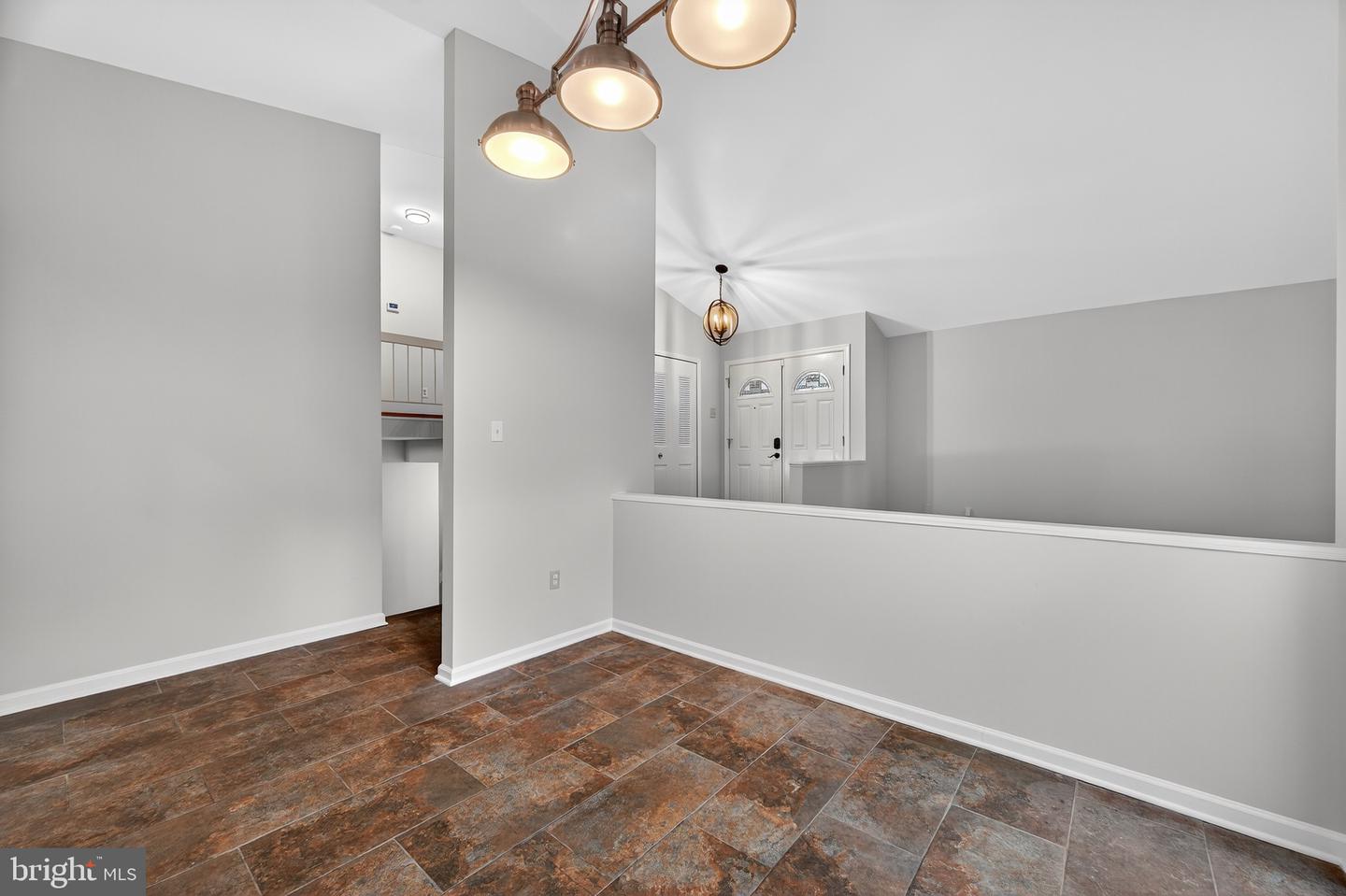137 S FOX RD, STERLING, Virginia 20164, 3 Bedrooms Bedrooms, ,2 BathroomsBathrooms,Residential,For sale,137 S FOX RD,VALO2100212 MLS # VALO2100212