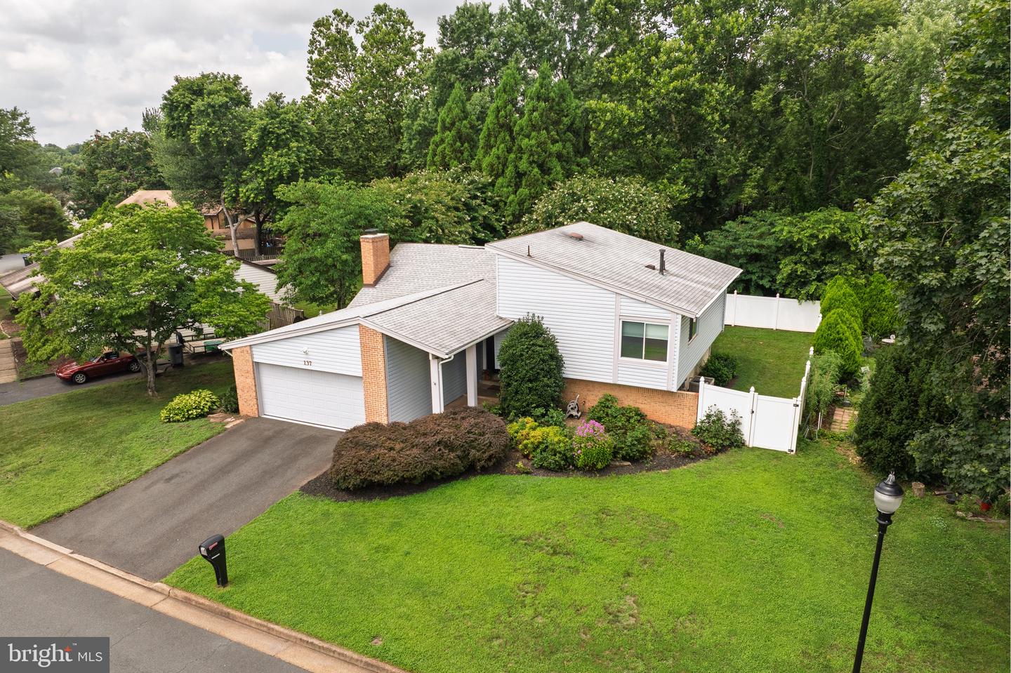 137 S FOX RD, STERLING, Virginia 20164, 3 Bedrooms Bedrooms, ,2 BathroomsBathrooms,Residential,For sale,137 S FOX RD,VALO2100212 MLS # VALO2100212