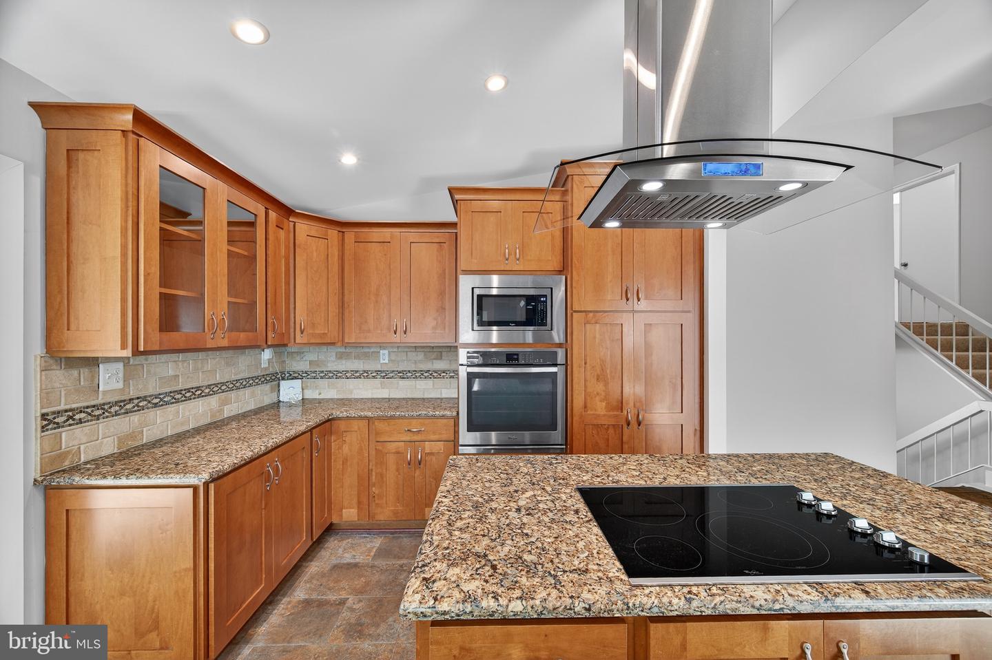 137 S FOX RD, STERLING, Virginia 20164, 3 Bedrooms Bedrooms, ,2 BathroomsBathrooms,Residential,For sale,137 S FOX RD,VALO2100212 MLS # VALO2100212