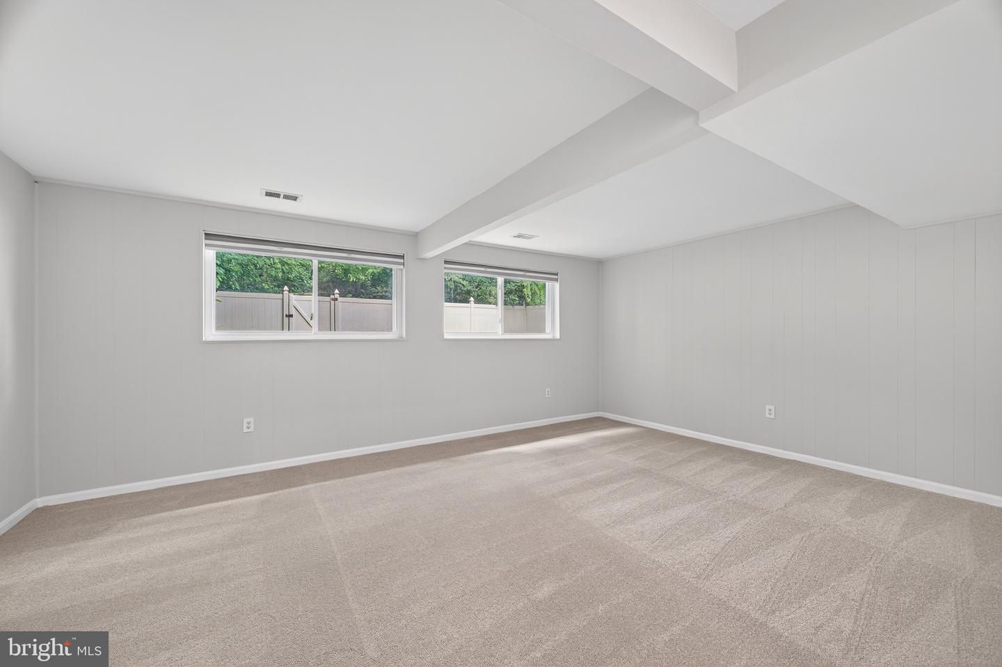 137 S FOX RD, STERLING, Virginia 20164, 3 Bedrooms Bedrooms, ,2 BathroomsBathrooms,Residential,For sale,137 S FOX RD,VALO2100212 MLS # VALO2100212