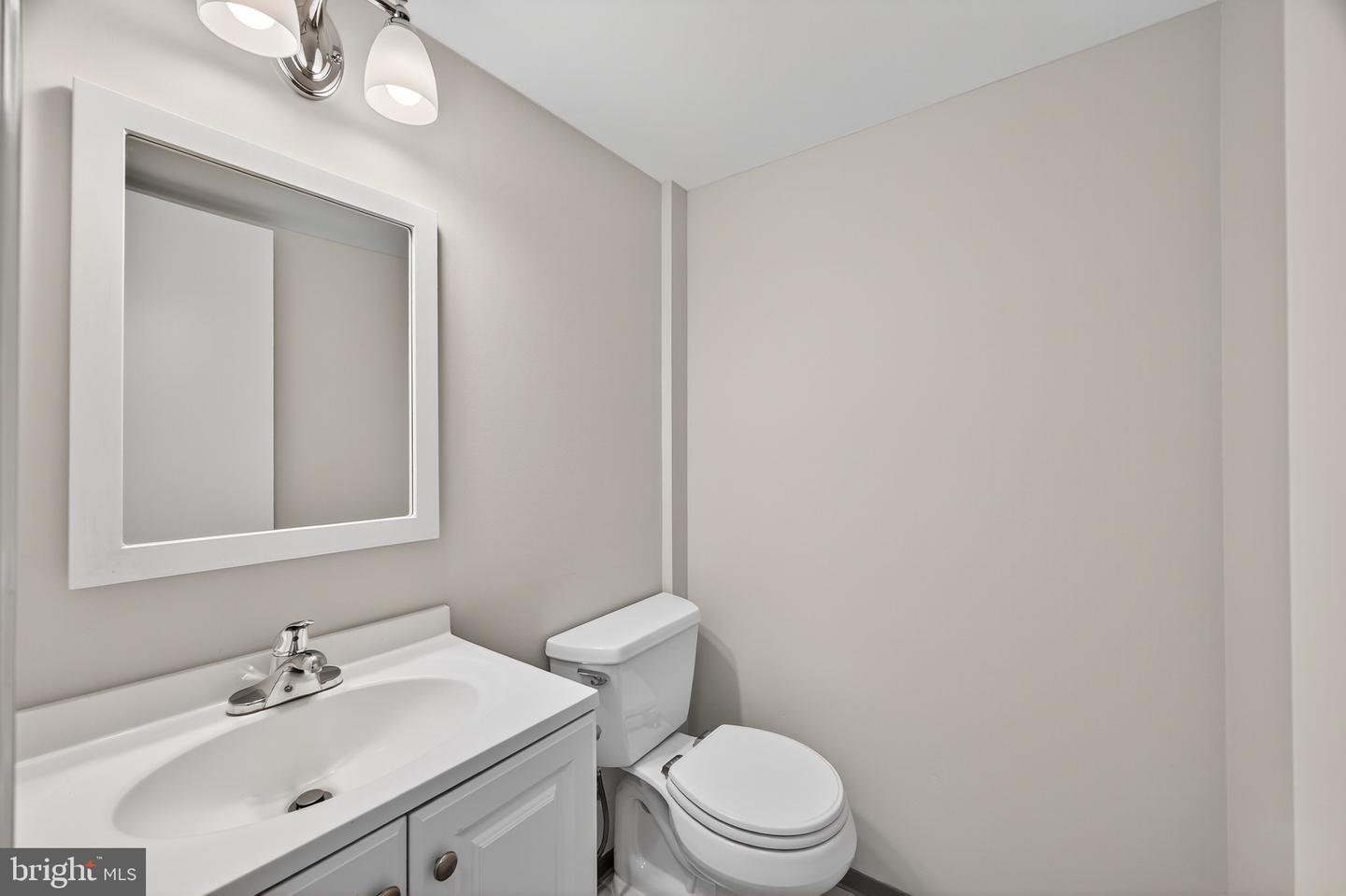 137 S FOX RD, STERLING, Virginia 20164, 3 Bedrooms Bedrooms, ,2 BathroomsBathrooms,Residential,For sale,137 S FOX RD,VALO2100212 MLS # VALO2100212