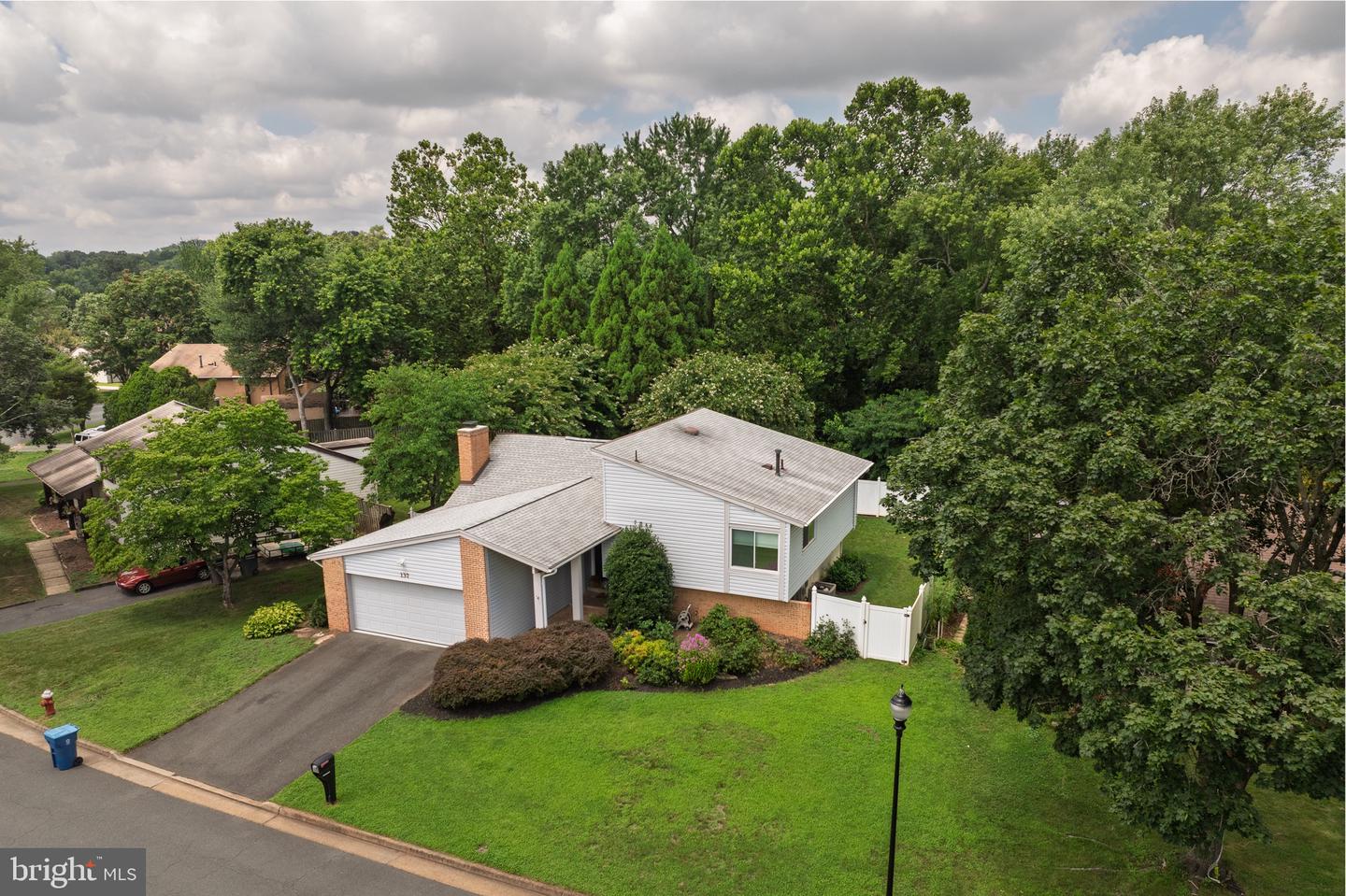 137 S FOX RD, STERLING, Virginia 20164, 3 Bedrooms Bedrooms, ,2 BathroomsBathrooms,Residential,For sale,137 S FOX RD,VALO2100212 MLS # VALO2100212