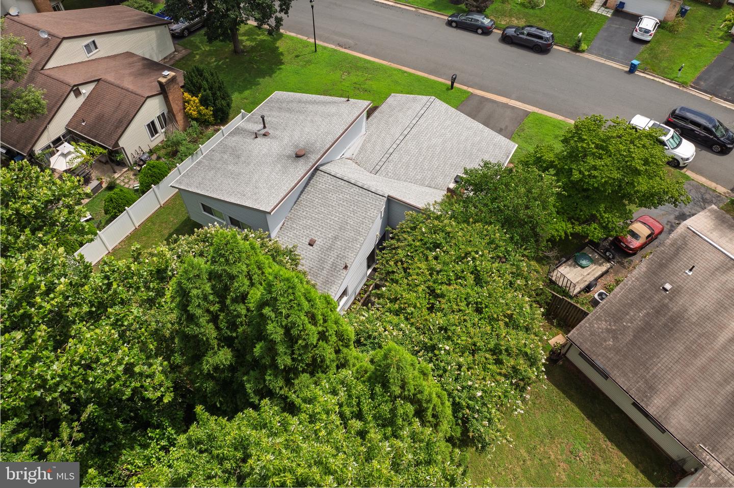137 S FOX RD, STERLING, Virginia 20164, 3 Bedrooms Bedrooms, ,2 BathroomsBathrooms,Residential,For sale,137 S FOX RD,VALO2100212 MLS # VALO2100212