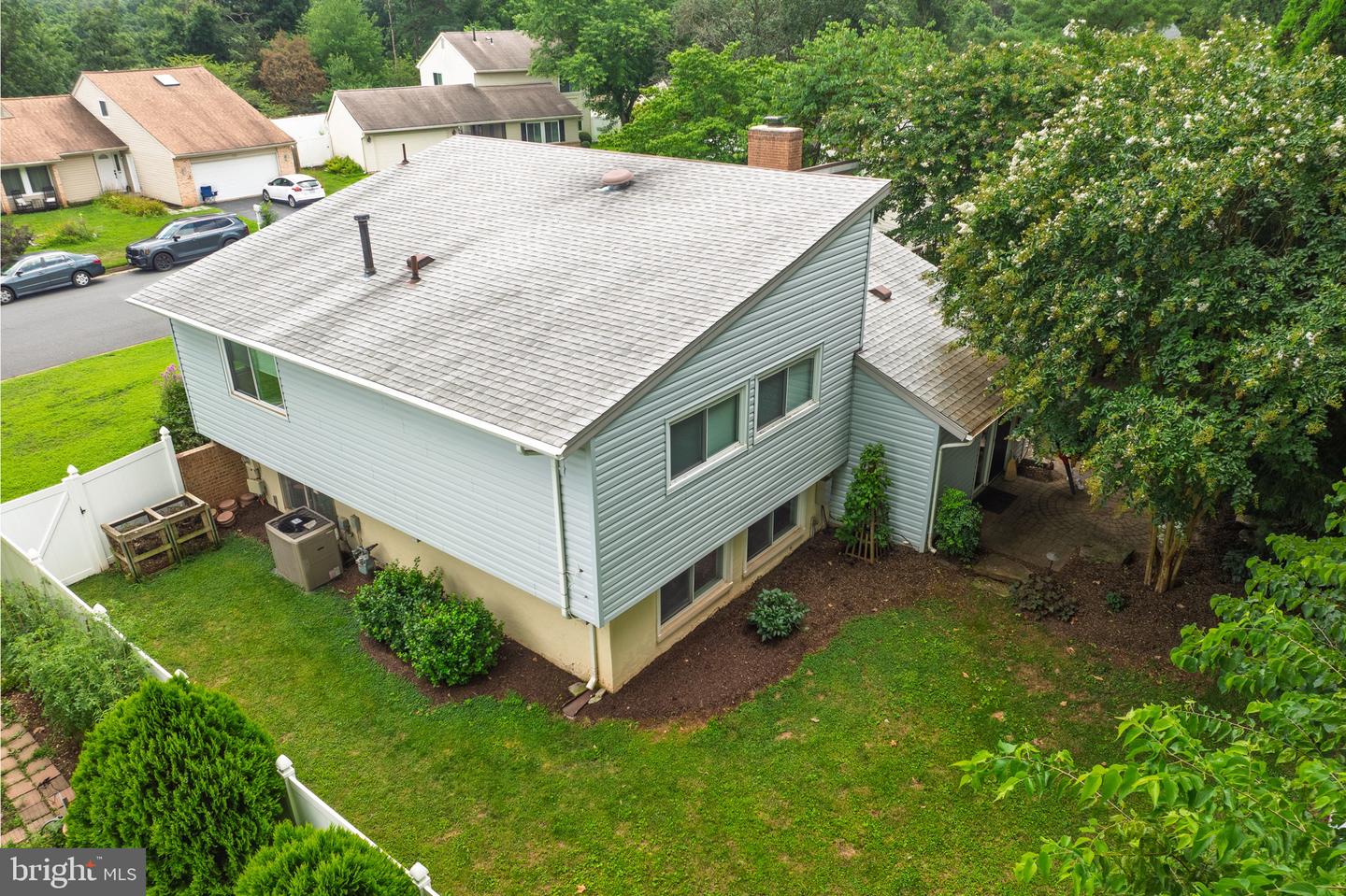 137 S FOX RD, STERLING, Virginia 20164, 3 Bedrooms Bedrooms, ,2 BathroomsBathrooms,Residential,For sale,137 S FOX RD,VALO2100212 MLS # VALO2100212