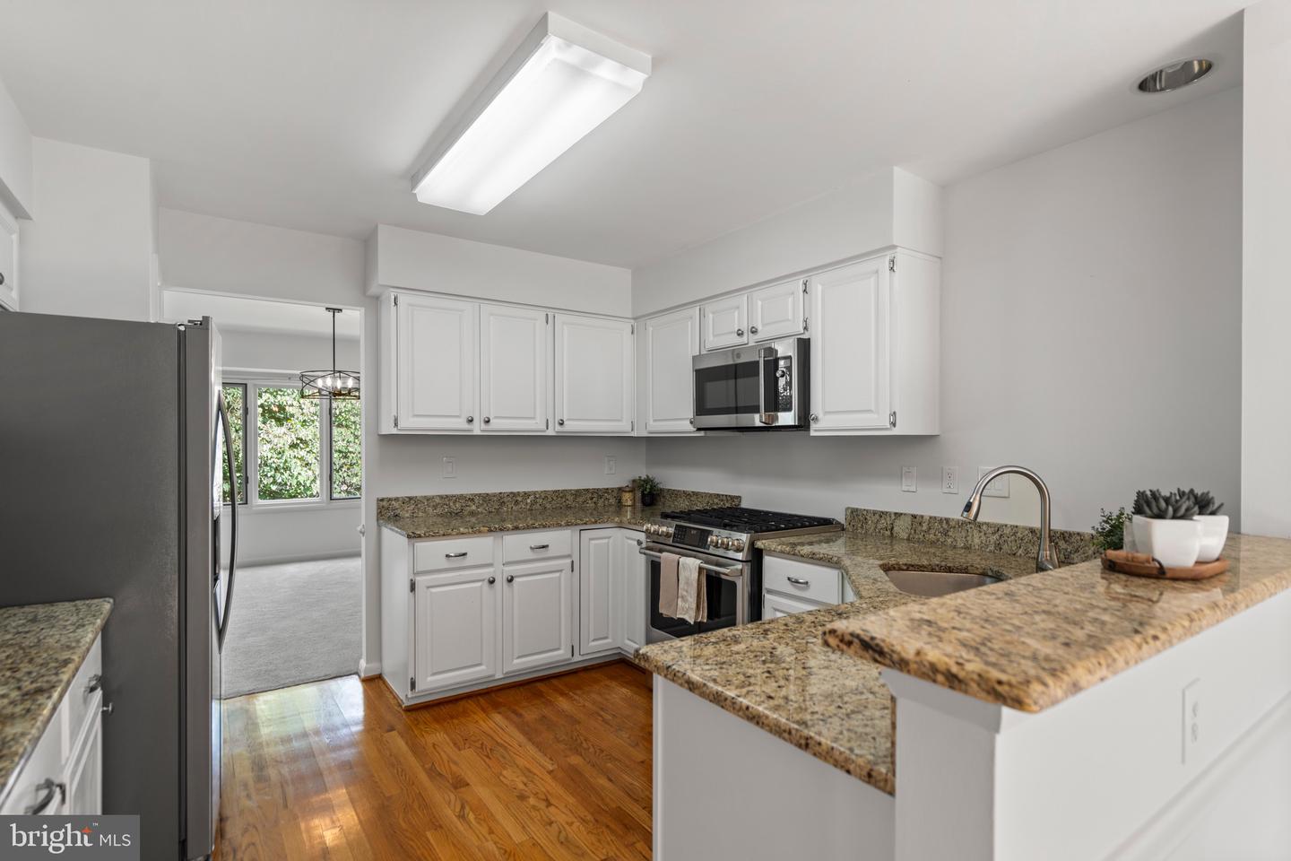 1281 WEDGEWOOD MANOR WAY, RESTON, Virginia 20194, 3 Bedrooms Bedrooms, ,3 BathroomsBathrooms,Residential,For sale,1281 WEDGEWOOD MANOR WAY,VAFX2249478 MLS # VAFX2249478