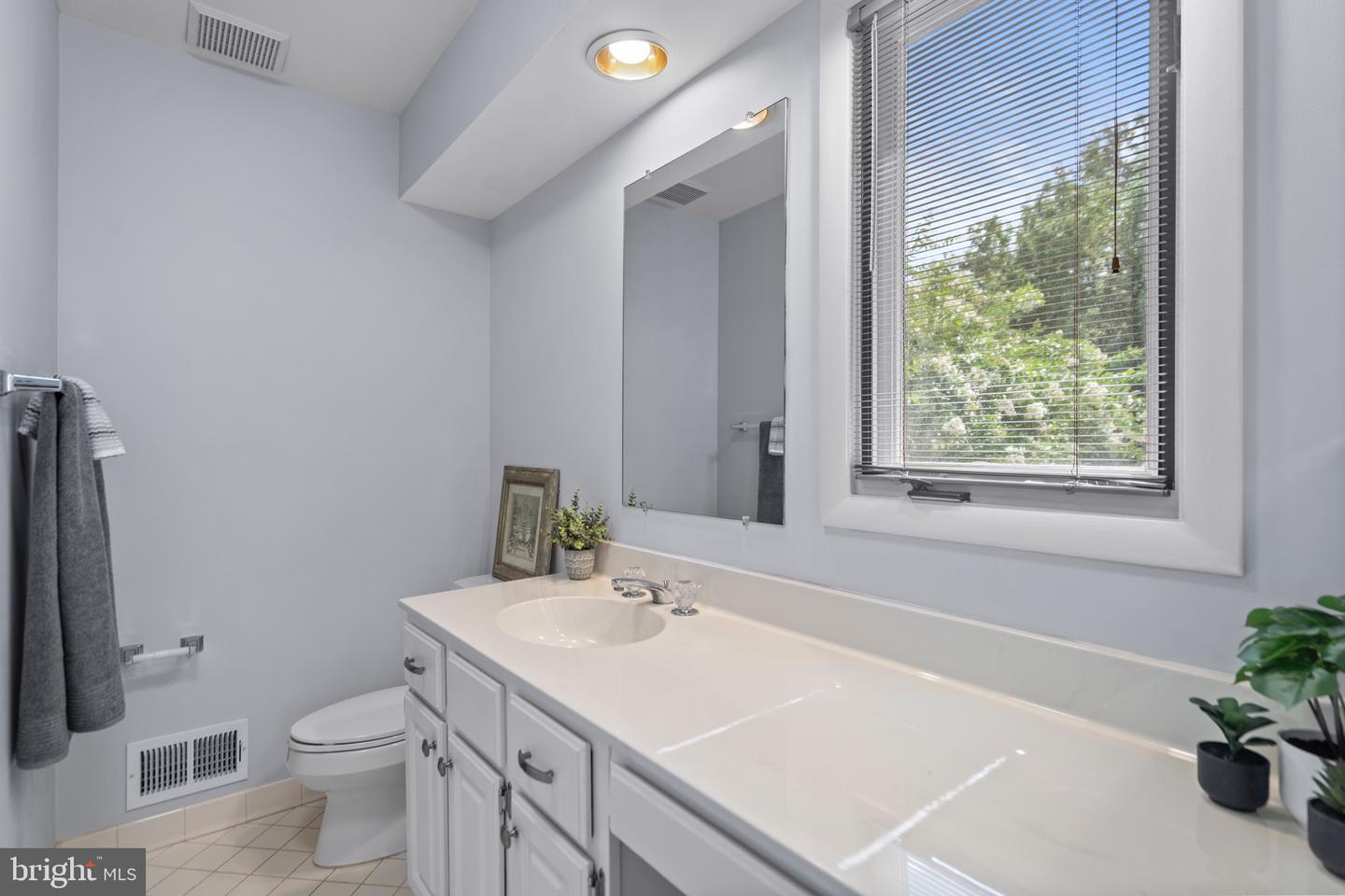 1281 WEDGEWOOD MANOR WAY, RESTON, Virginia 20194, 3 Bedrooms Bedrooms, ,3 BathroomsBathrooms,Residential,For sale,1281 WEDGEWOOD MANOR WAY,VAFX2249478 MLS # VAFX2249478
