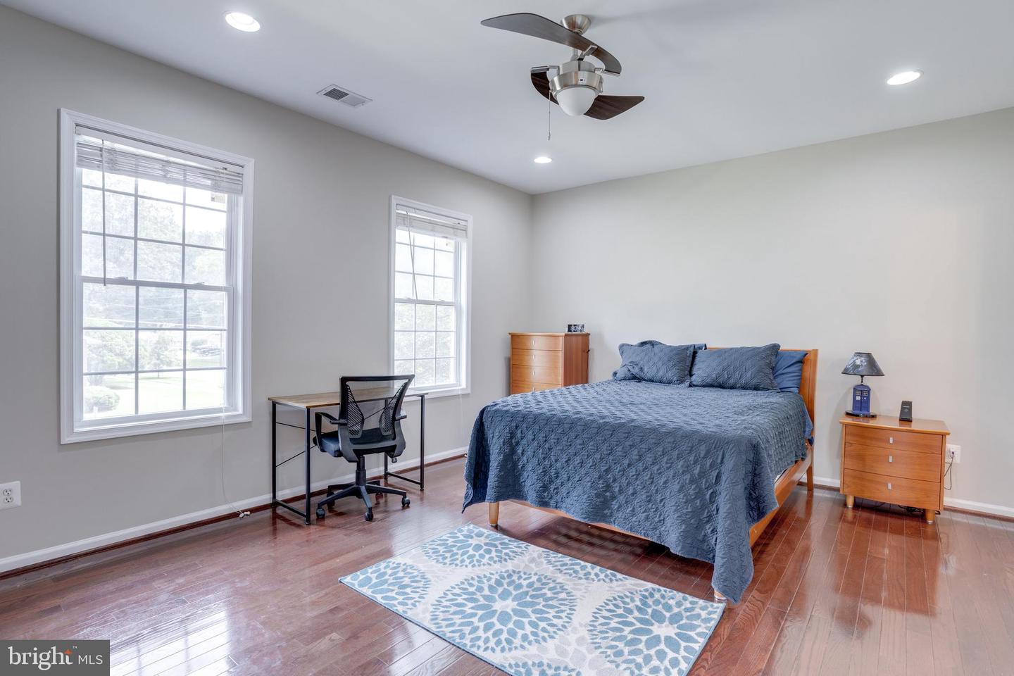 5519 HINTON ST, SPRINGFIELD, Virginia 22151, 7 Bedrooms Bedrooms, ,5 BathroomsBathrooms,Residential,For sale,5519 HINTON ST,VAFX2252494 MLS # VAFX2252494