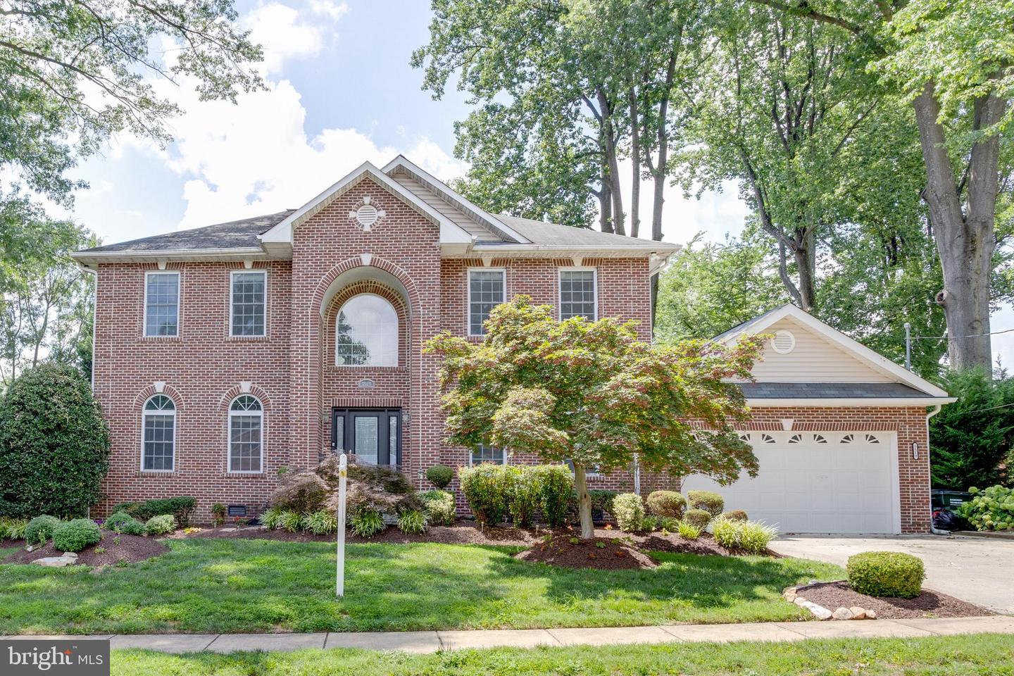 5519 HINTON ST, SPRINGFIELD, Virginia 22151, 7 Bedrooms Bedrooms, ,5 BathroomsBathrooms,Residential,For sale,5519 HINTON ST,VAFX2252494 MLS # VAFX2252494