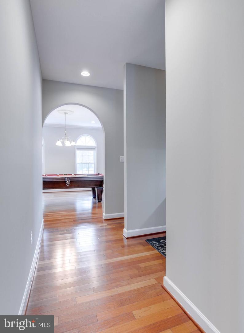 5519 HINTON ST, SPRINGFIELD, Virginia 22151, 7 Bedrooms Bedrooms, ,5 BathroomsBathrooms,Residential,For sale,5519 HINTON ST,VAFX2252494 MLS # VAFX2252494