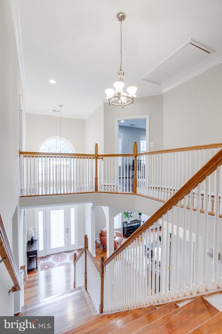 5519 HINTON ST, SPRINGFIELD, Virginia 22151, 7 Bedrooms Bedrooms, ,5 BathroomsBathrooms,Residential,For sale,5519 HINTON ST,VAFX2252494 MLS # VAFX2252494