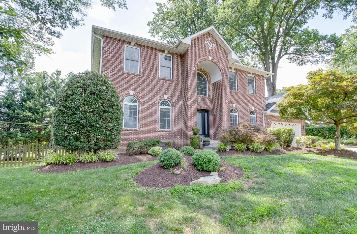 5519 HINTON ST, SPRINGFIELD, Virginia 22151, 7 Bedrooms Bedrooms, ,5 BathroomsBathrooms,Residential,For sale,5519 HINTON ST,VAFX2252494 MLS # VAFX2252494