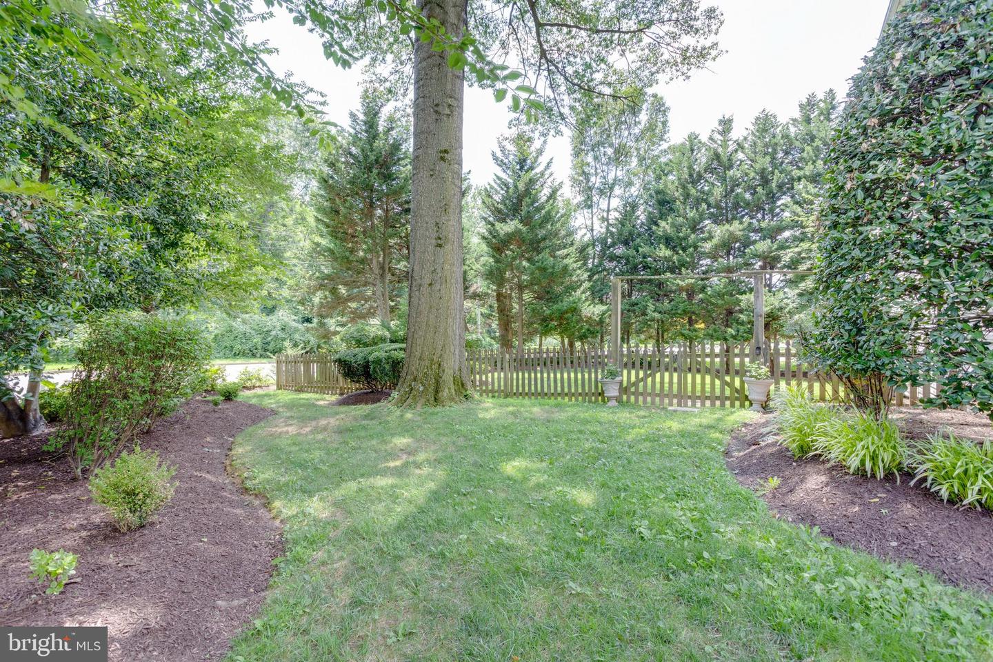5519 HINTON ST, SPRINGFIELD, Virginia 22151, 7 Bedrooms Bedrooms, ,5 BathroomsBathrooms,Residential,For sale,5519 HINTON ST,VAFX2252494 MLS # VAFX2252494