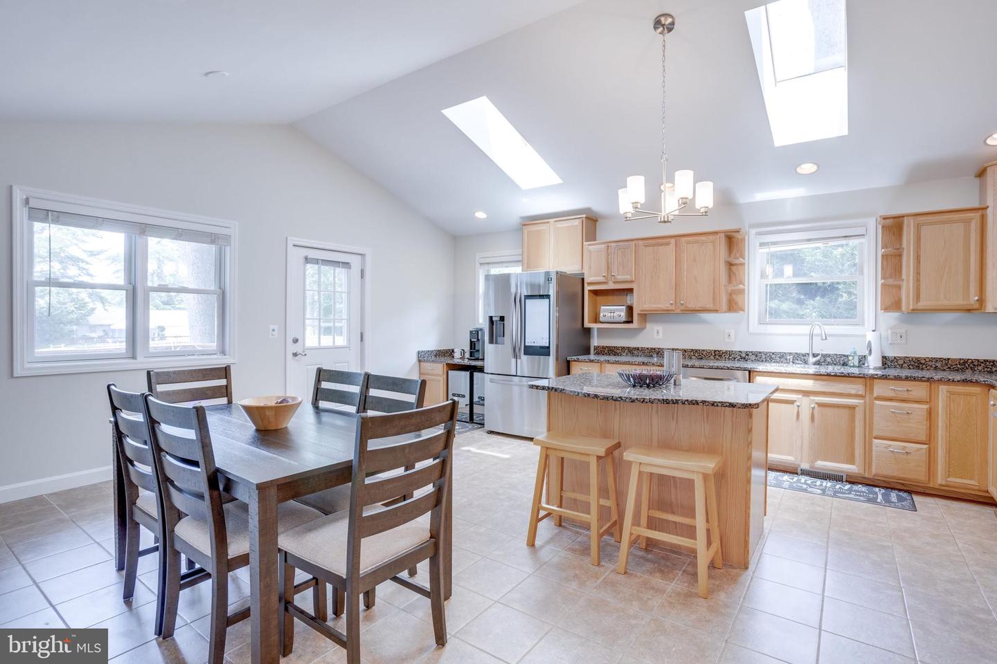 5519 HINTON ST, SPRINGFIELD, Virginia 22151, 7 Bedrooms Bedrooms, ,5 BathroomsBathrooms,Residential,For sale,5519 HINTON ST,VAFX2252494 MLS # VAFX2252494