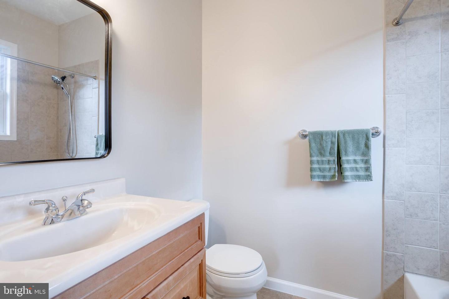 5519 HINTON ST, SPRINGFIELD, Virginia 22151, 7 Bedrooms Bedrooms, ,5 BathroomsBathrooms,Residential,For sale,5519 HINTON ST,VAFX2252494 MLS # VAFX2252494