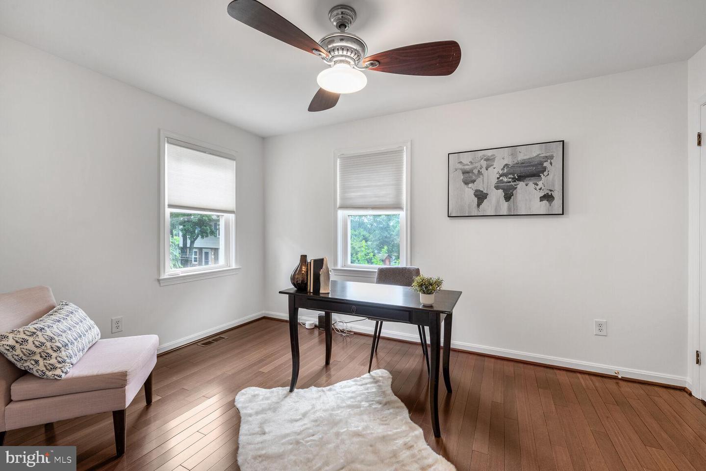 5019 10TH ST N, ARLINGTON, Virginia 22205, 4 Bedrooms Bedrooms, ,3 BathroomsBathrooms,Residential,For sale,5019 10TH ST N,VAAR2060342 MLS # VAAR2060342