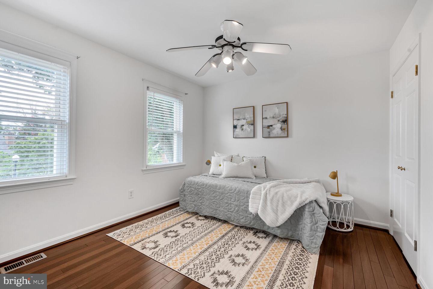 5019 10TH ST N, ARLINGTON, Virginia 22205, 4 Bedrooms Bedrooms, ,3 BathroomsBathrooms,Residential,For sale,5019 10TH ST N,VAAR2060342 MLS # VAAR2060342