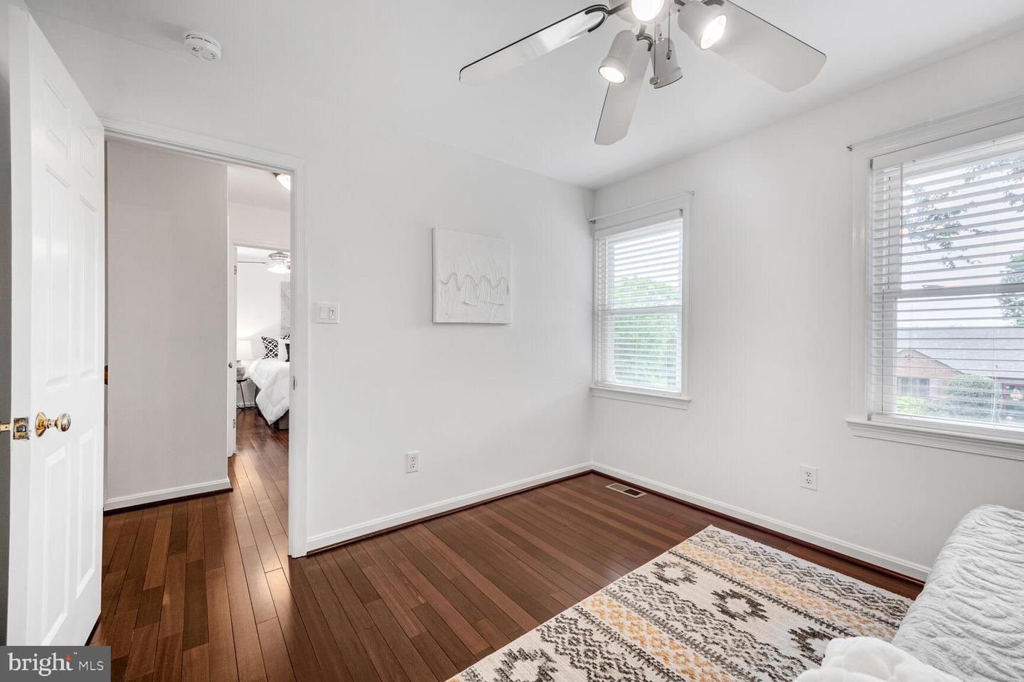 5019 10TH ST N, ARLINGTON, Virginia 22205, 4 Bedrooms Bedrooms, ,3 BathroomsBathrooms,Residential,For sale,5019 10TH ST N,VAAR2060342 MLS # VAAR2060342