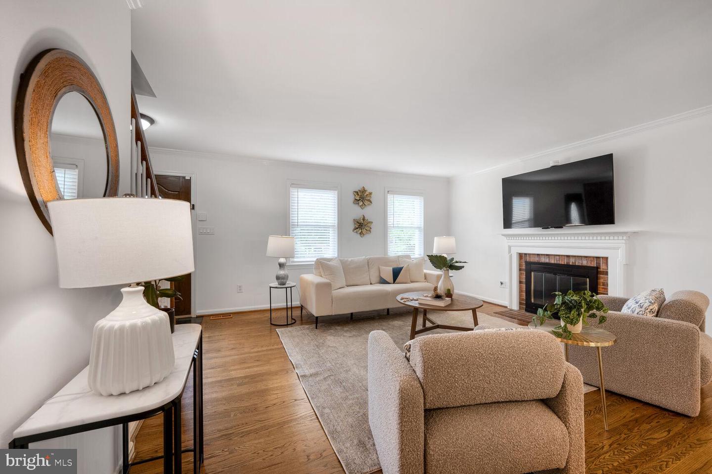 5019 10TH ST N, ARLINGTON, Virginia 22205, 4 Bedrooms Bedrooms, ,3 BathroomsBathrooms,Residential,For sale,5019 10TH ST N,VAAR2060342 MLS # VAAR2060342