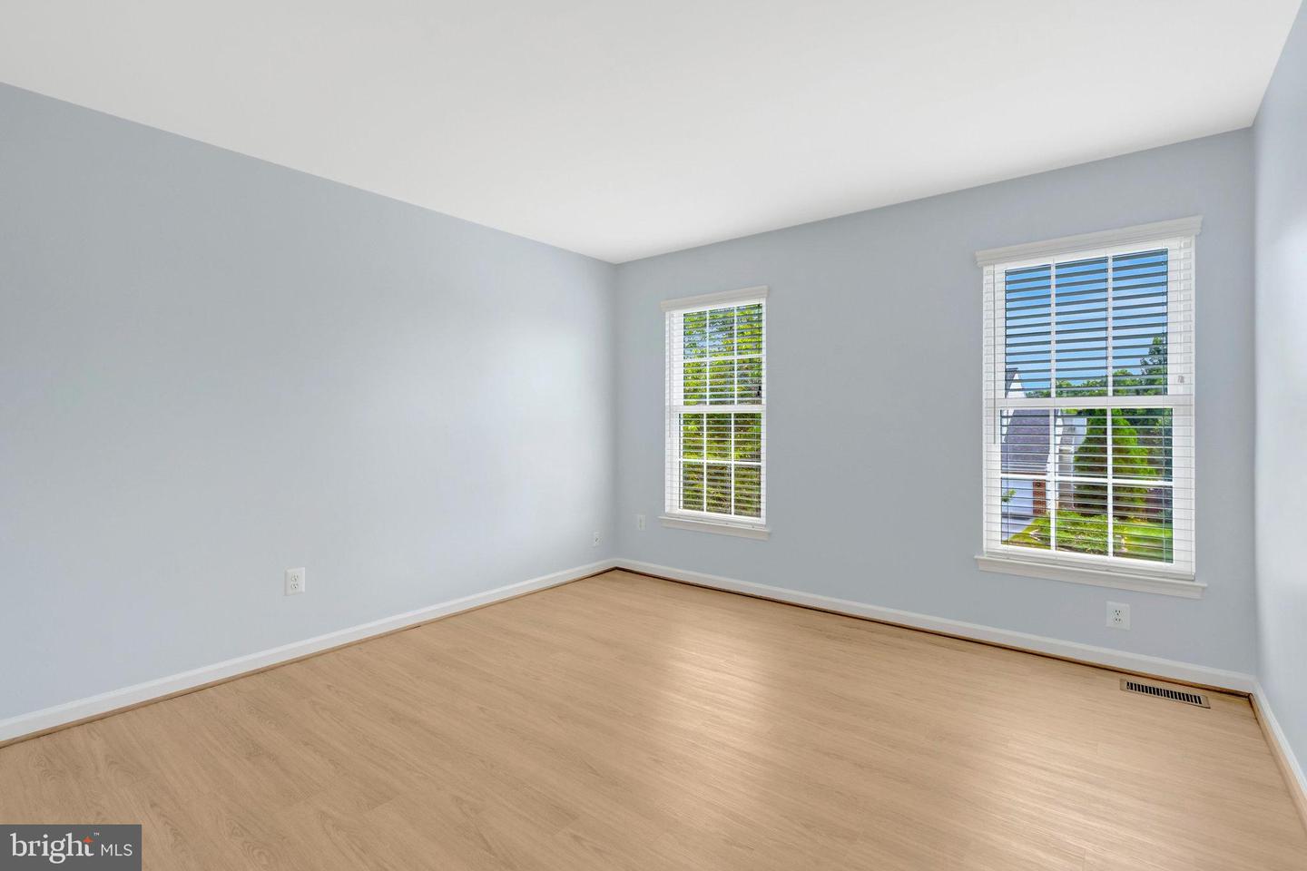 21625 LIVERPOOL ST, ASHBURN, Virginia 20147, 4 Bedrooms Bedrooms, ,3 BathroomsBathrooms,Residential,For sale,21625 LIVERPOOL ST,VALO2101428 MLS # VALO2101428