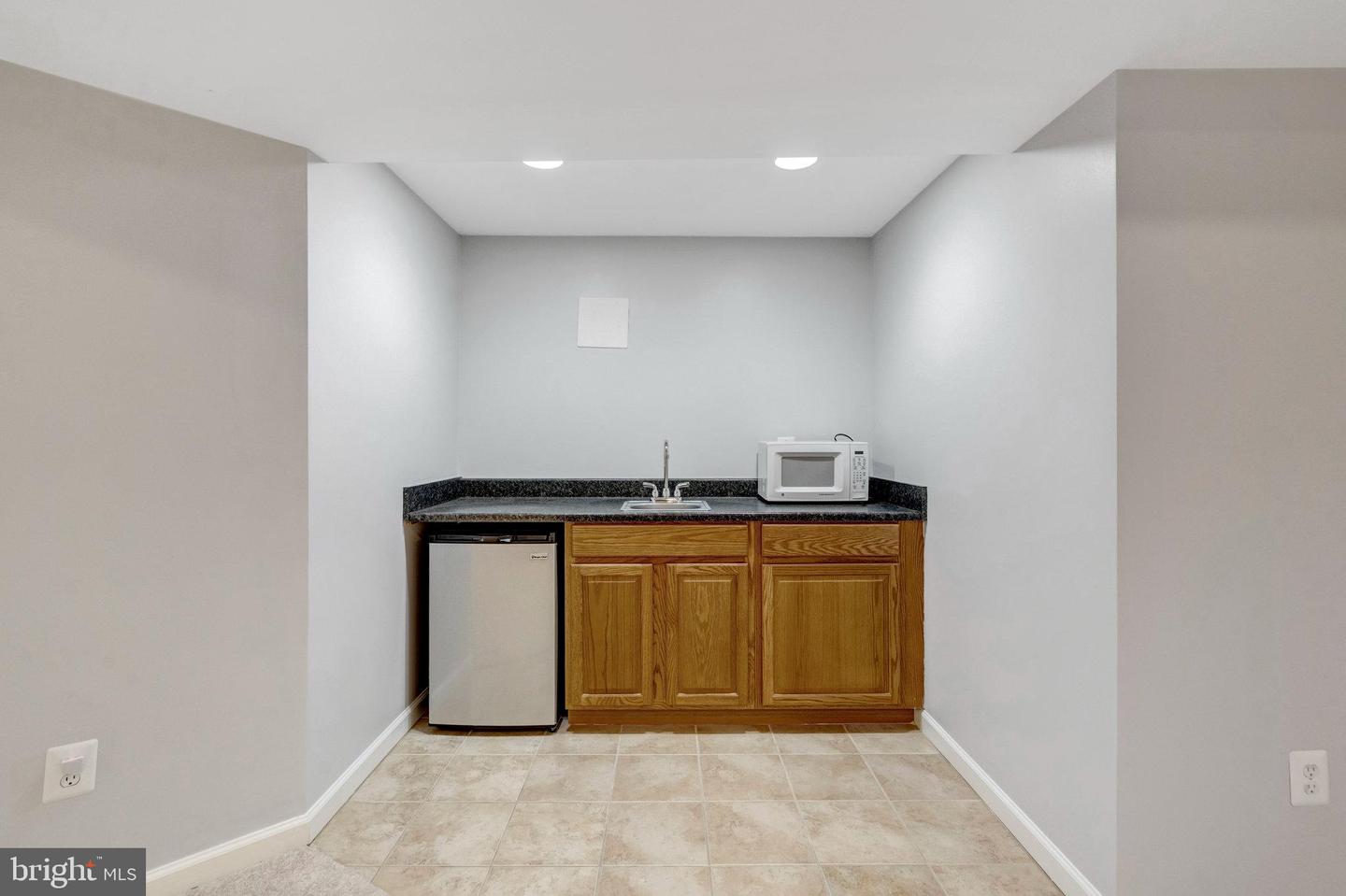21625 LIVERPOOL ST, ASHBURN, Virginia 20147, 4 Bedrooms Bedrooms, ,3 BathroomsBathrooms,Residential,For sale,21625 LIVERPOOL ST,VALO2101428 MLS # VALO2101428