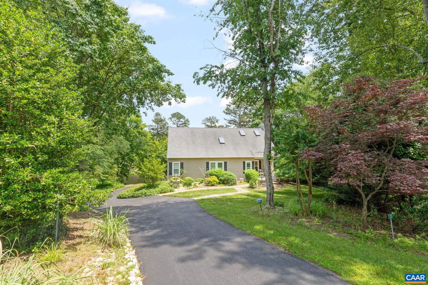 2 OAK GROVE, PALMYRA, Virginia 22963, 4 Bedrooms Bedrooms, ,4 BathroomsBathrooms,Residential,For sale,2 OAK GROVE,666476 MLS # 666476