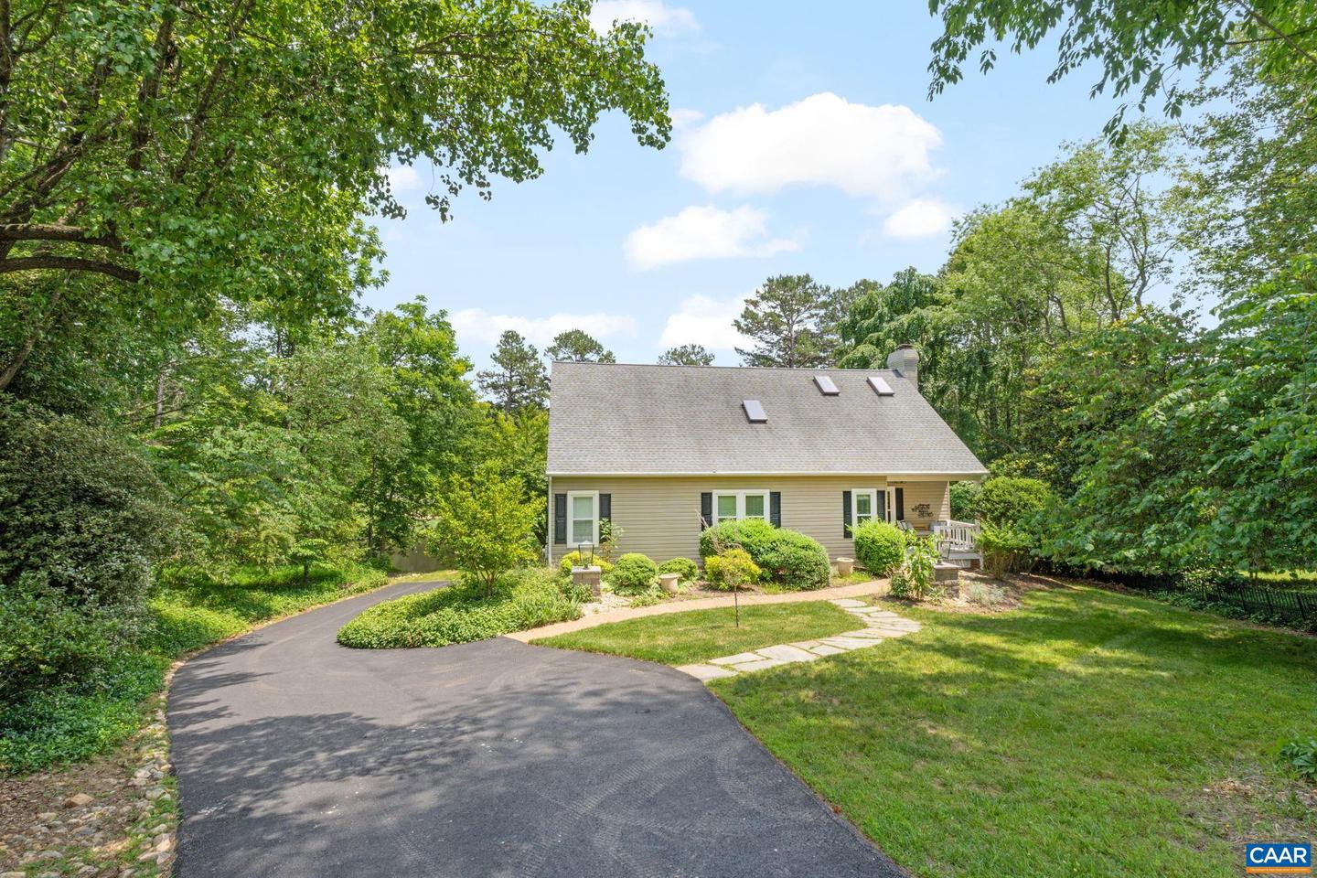 2 OAK GROVE, PALMYRA, Virginia 22963, 4 Bedrooms Bedrooms, ,4 BathroomsBathrooms,Residential,For sale,2 OAK GROVE,666476 MLS # 666476