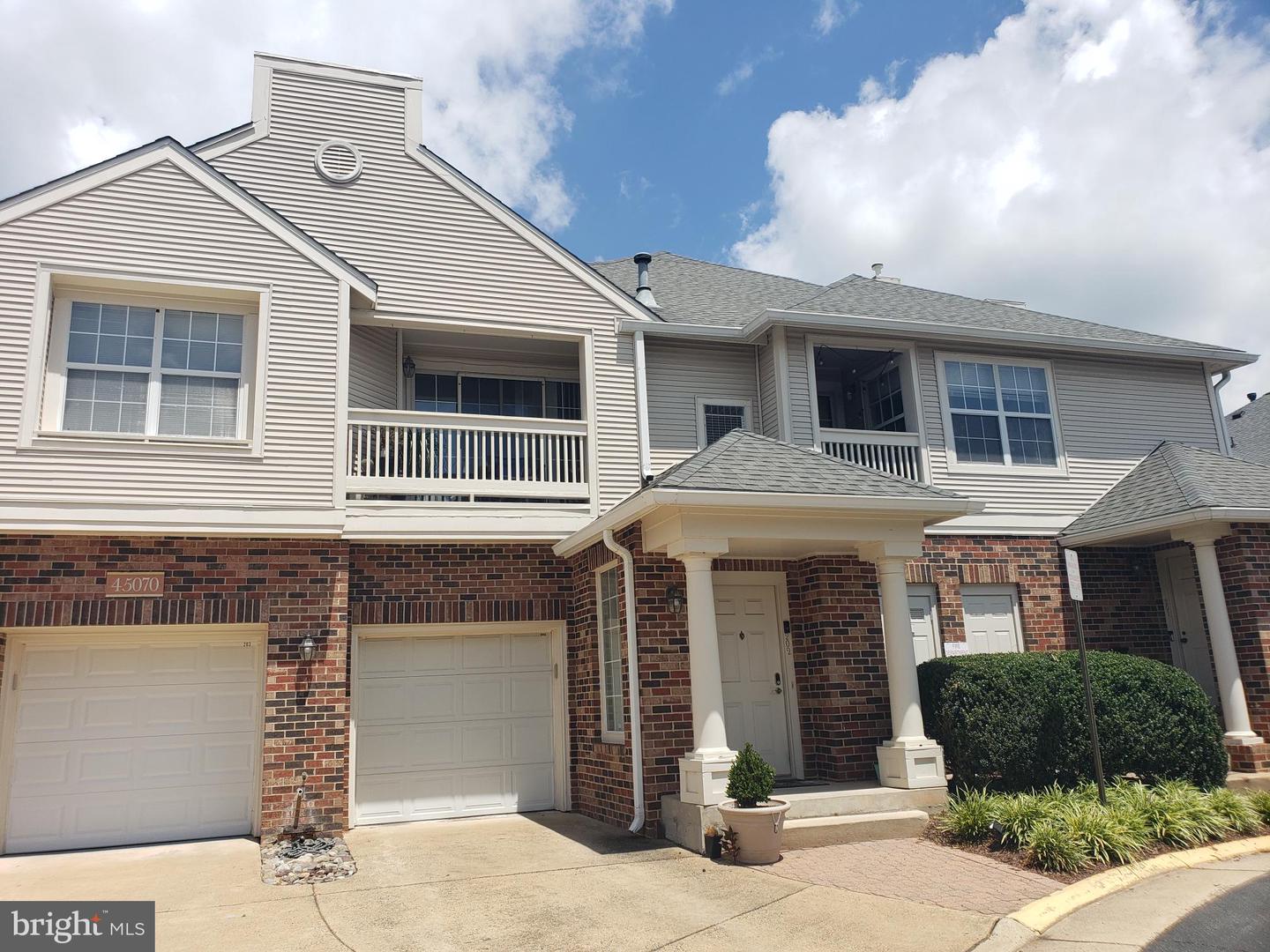 45070 BRAE TER #202, ASHBURN, Virginia 20147, 2 Bedrooms Bedrooms, ,2 BathroomsBathrooms,Residential,For sale,45070 BRAE TER #202,VALO2101454 MLS # VALO2101454