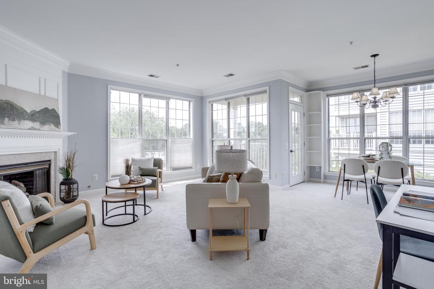 1735 KINGSGATE CT #302, ALEXANDRIA, Virginia 22302, 2 Bedrooms Bedrooms, ,2 BathroomsBathrooms,Residential,For sale,1735 KINGSGATE CT #302,VAAX2047316 MLS # VAAX2047316
