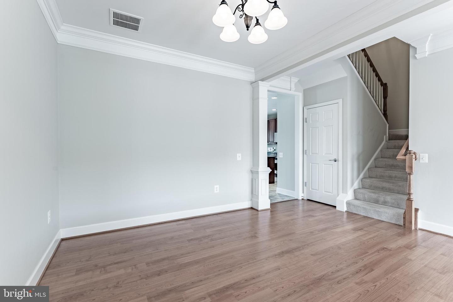 2225 OBERLIN DR #334A, WOODBRIDGE, Virginia 22191, 3 Bedrooms Bedrooms, ,2 BathroomsBathrooms,Residential,For sale,2225 OBERLIN DR #334A,VAPW2098836 MLS # VAPW2098836