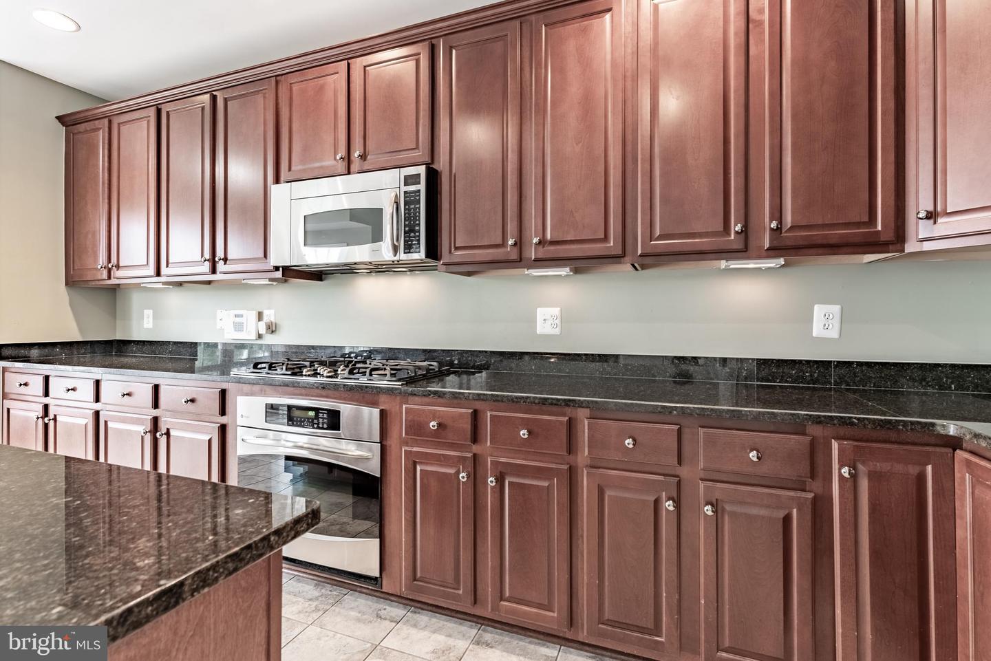 2225 OBERLIN DR #334A, WOODBRIDGE, Virginia 22191, 3 Bedrooms Bedrooms, ,2 BathroomsBathrooms,Residential,For sale,2225 OBERLIN DR #334A,VAPW2098836 MLS # VAPW2098836