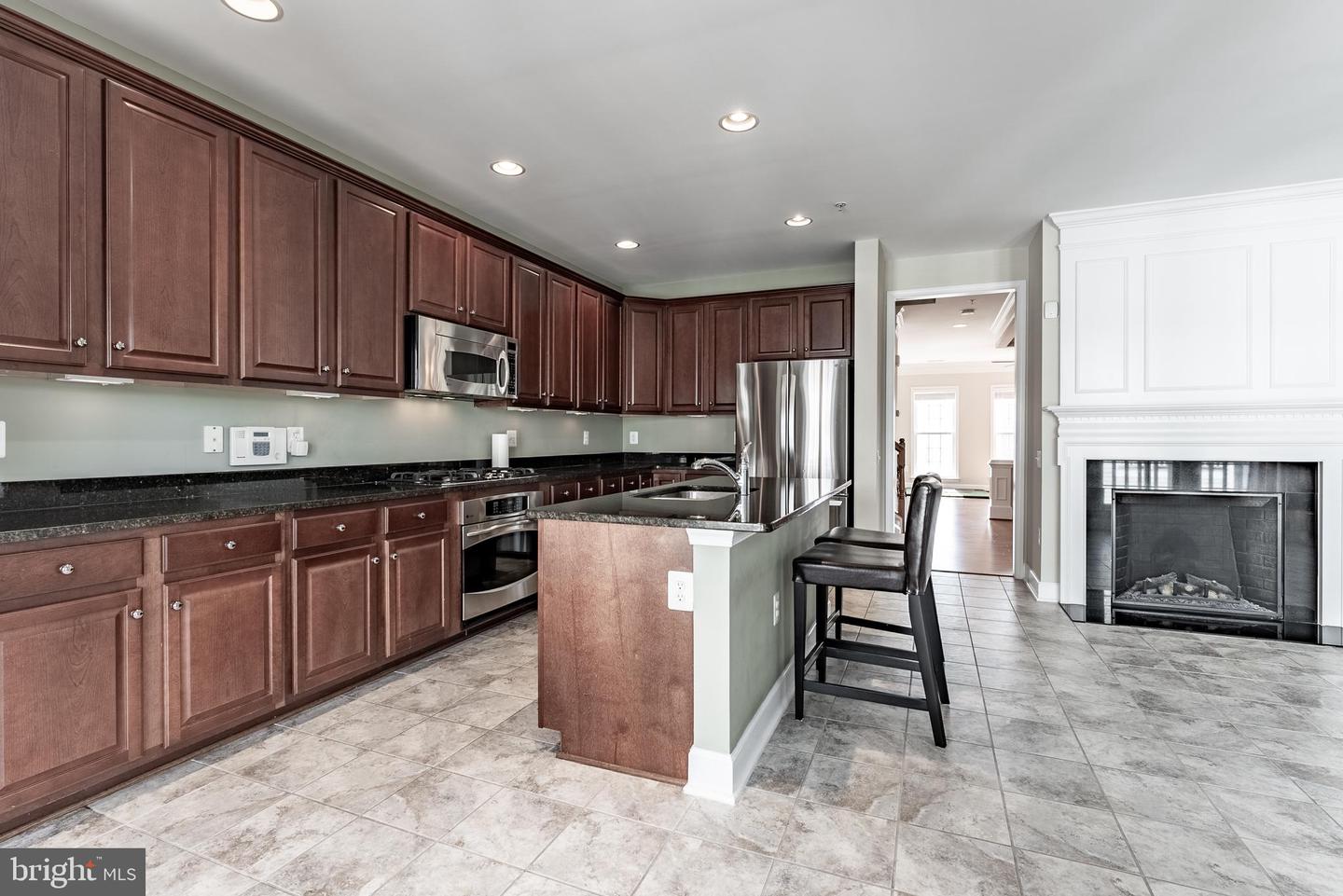 2225 OBERLIN DR #334A, WOODBRIDGE, Virginia 22191, 3 Bedrooms Bedrooms, ,2 BathroomsBathrooms,Residential,For sale,2225 OBERLIN DR #334A,VAPW2098836 MLS # VAPW2098836
