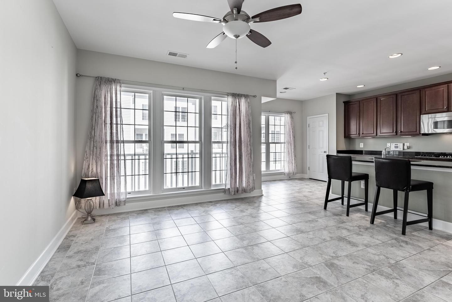 2225 OBERLIN DR #334A, WOODBRIDGE, Virginia 22191, 3 Bedrooms Bedrooms, ,2 BathroomsBathrooms,Residential,For sale,2225 OBERLIN DR #334A,VAPW2098836 MLS # VAPW2098836