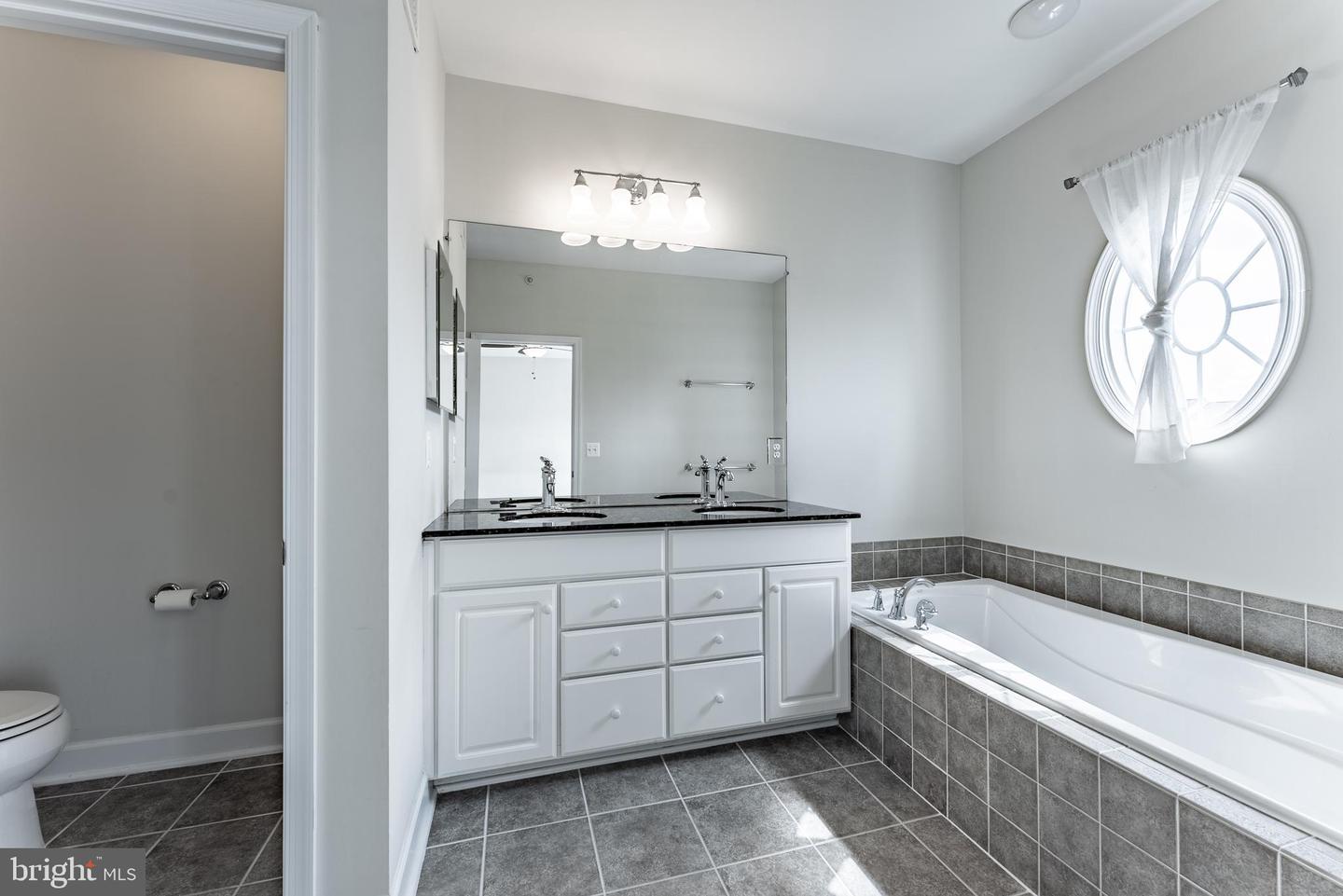 2225 OBERLIN DR #334A, WOODBRIDGE, Virginia 22191, 3 Bedrooms Bedrooms, ,2 BathroomsBathrooms,Residential,For sale,2225 OBERLIN DR #334A,VAPW2098836 MLS # VAPW2098836