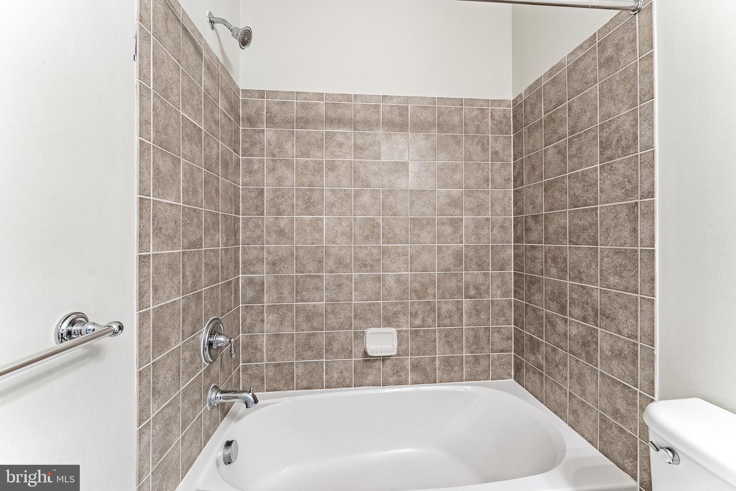 2225 OBERLIN DR #334A, WOODBRIDGE, Virginia 22191, 3 Bedrooms Bedrooms, ,2 BathroomsBathrooms,Residential,For sale,2225 OBERLIN DR #334A,VAPW2098836 MLS # VAPW2098836