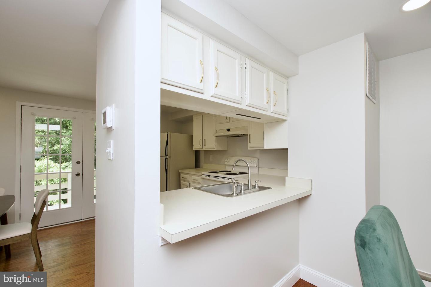 11900 FIELDTHORN CT, RESTON, Virginia 20194, 2 Bedrooms Bedrooms, ,2 BathroomsBathrooms,Residential,For sale,11900 FIELDTHORN CT,VAFX2253822 MLS # VAFX2253822