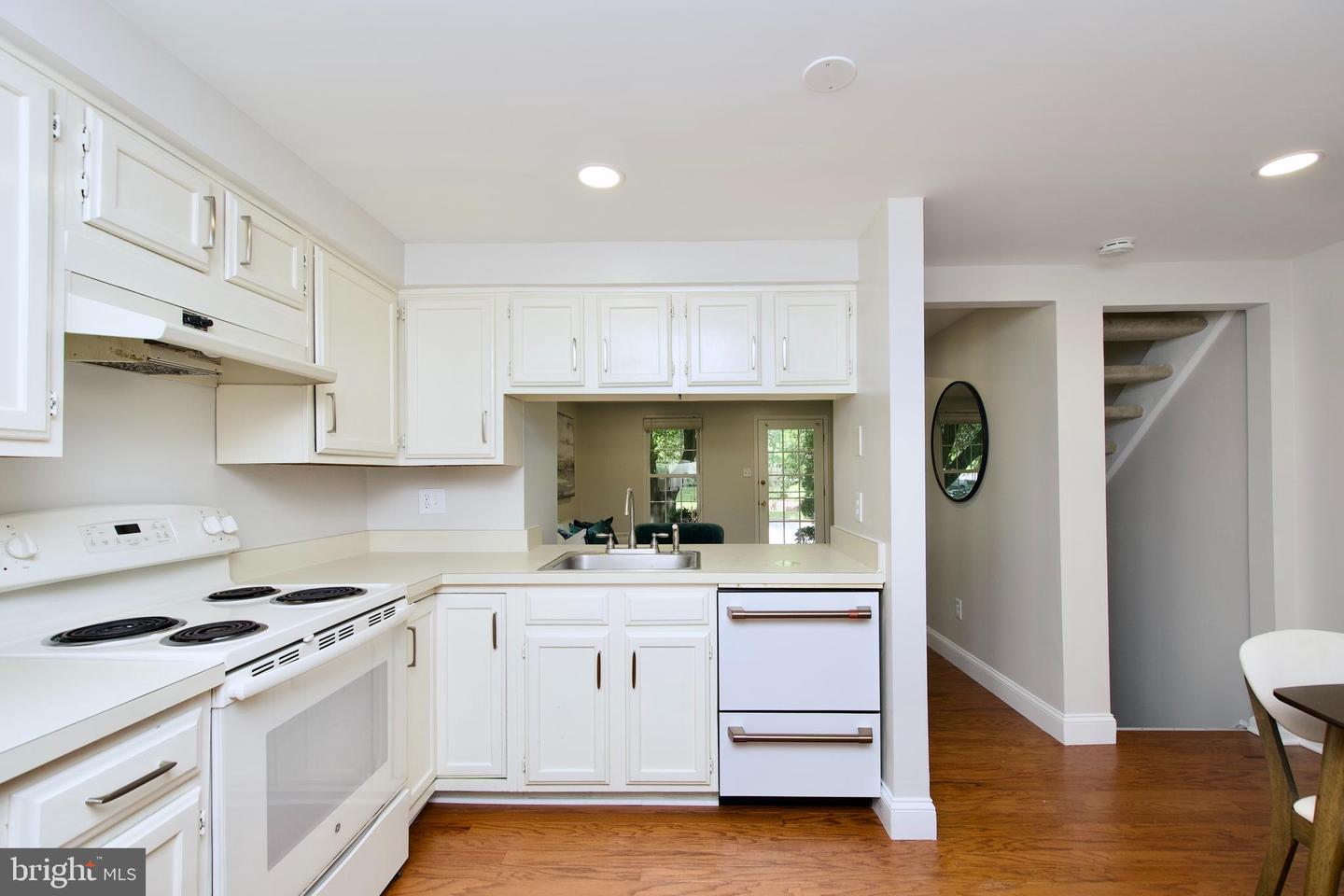 11900 FIELDTHORN CT, RESTON, Virginia 20194, 2 Bedrooms Bedrooms, ,2 BathroomsBathrooms,Residential,For sale,11900 FIELDTHORN CT,VAFX2253822 MLS # VAFX2253822