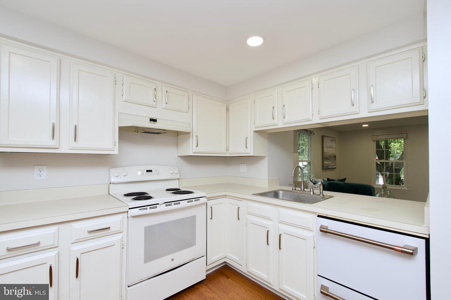 11900 FIELDTHORN CT, RESTON, Virginia 20194, 2 Bedrooms Bedrooms, ,2 BathroomsBathrooms,Residential,For sale,11900 FIELDTHORN CT,VAFX2253822 MLS # VAFX2253822
